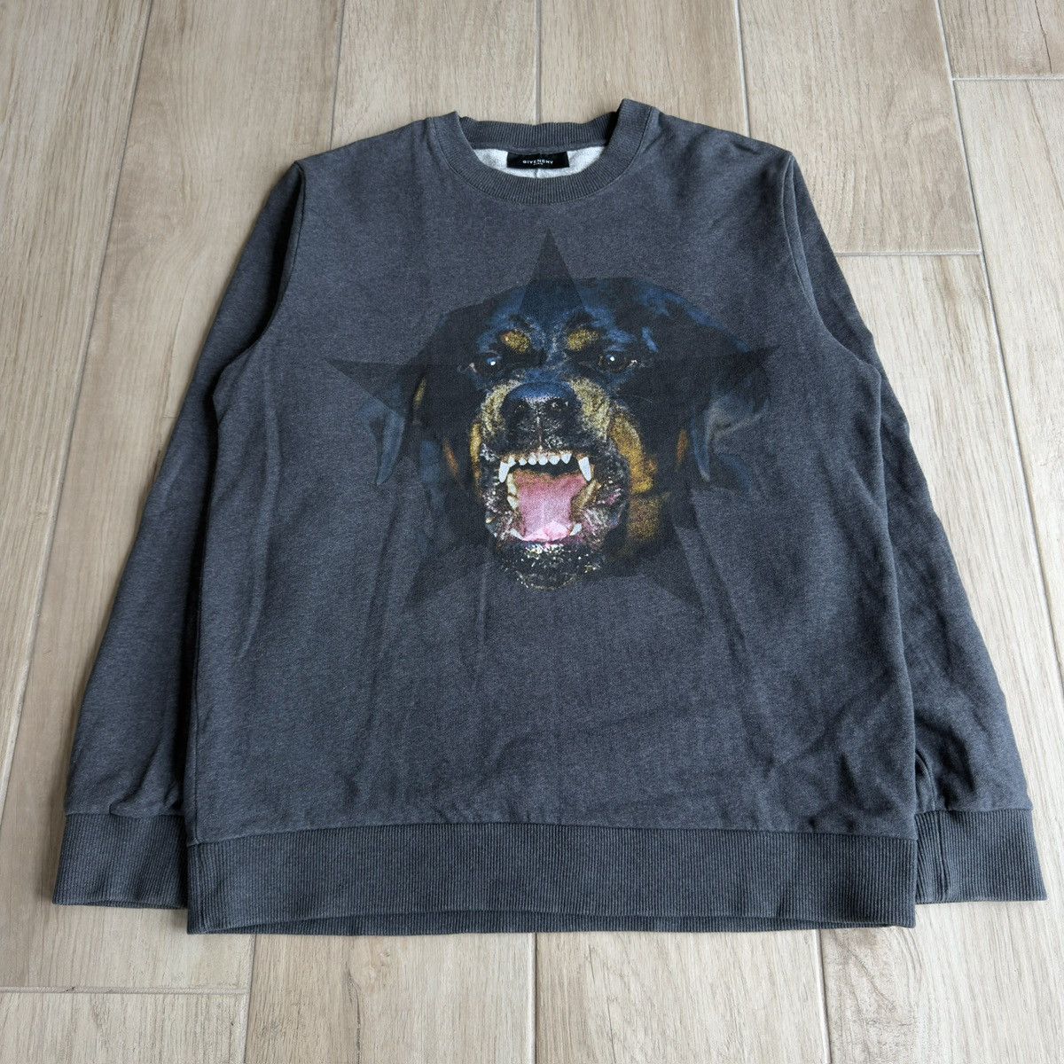 Givenchy Riccardo Tisci Rottweiler Star Sweatshirt Size US M / EU 48-50 / 2 - 1 Thumbnail