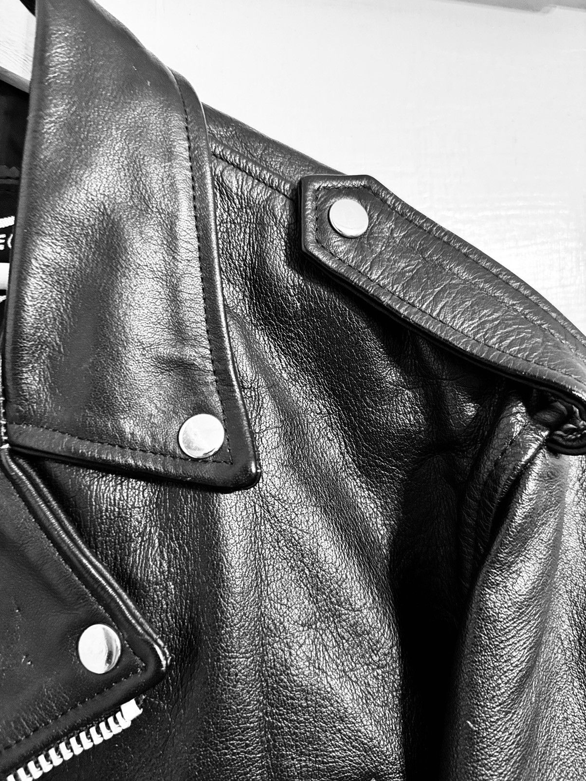 Genuine Leather FIRST GENUINE LEATHER JACKET. Biker Jacket. leather. Size US L / EU 52-54 / 3 - 4 Thumbnail
