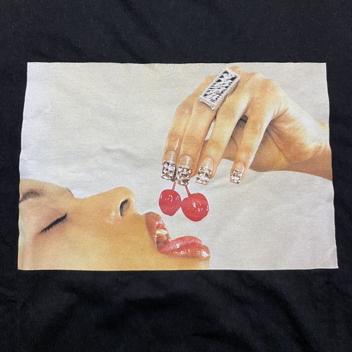 Supreme Supreme Cherries SS20 Tshirt Size US M / EU 48-50 / 2 - 2 Thumbnail