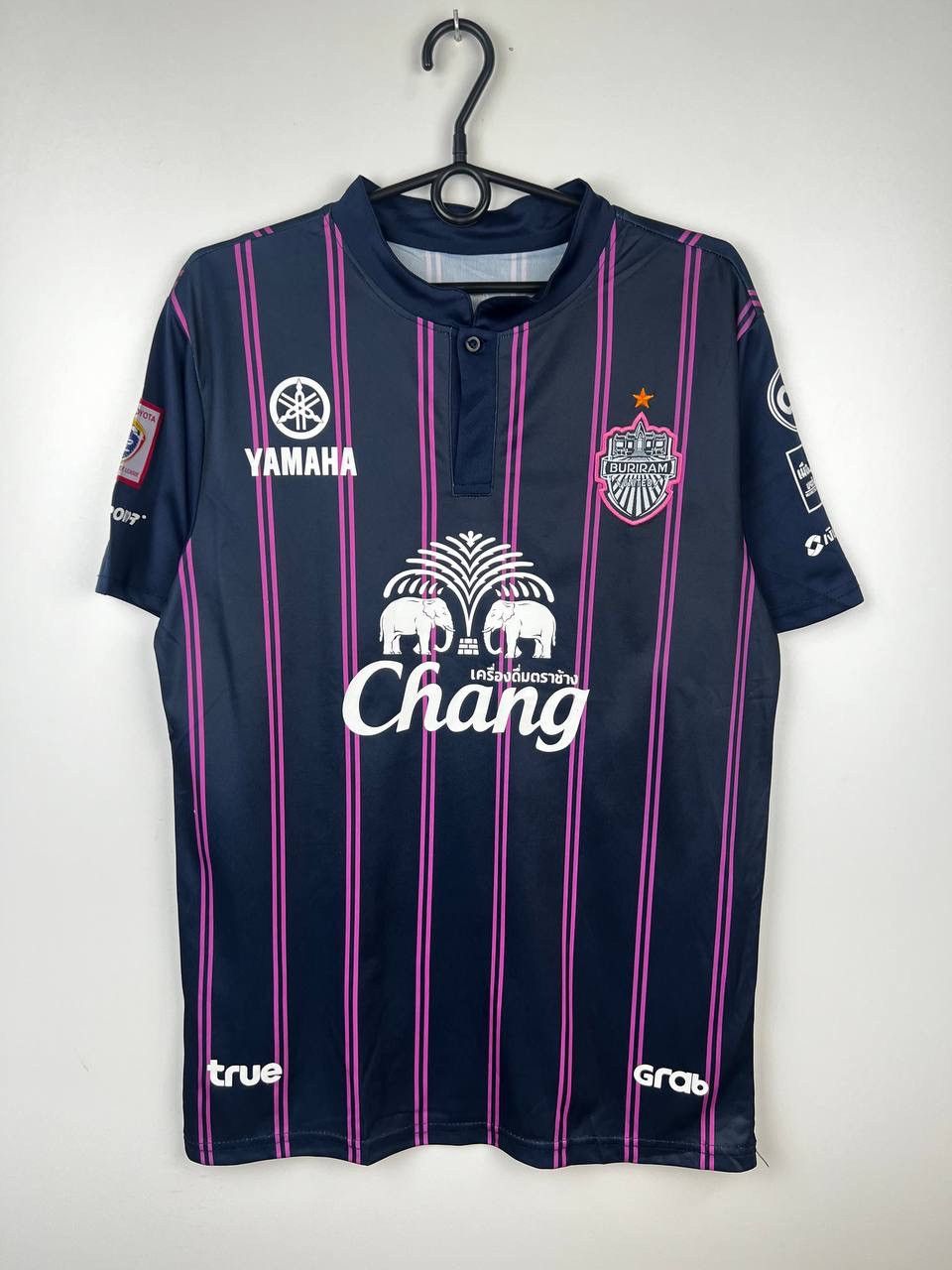 Other Buriram Yamaha football t-shirts size L Size US L / EU 52-54 / 3 - 1 Thumbnail
