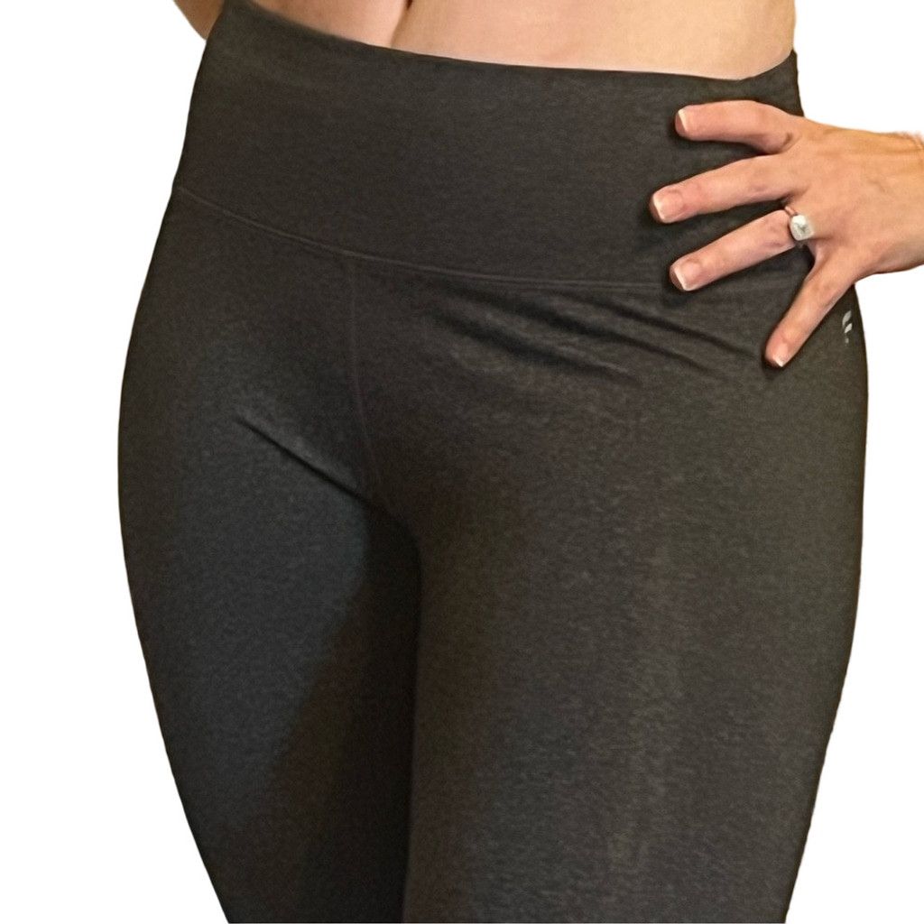 Fabletics Fabletics Dark Gray Leggings Size 28" / US 6 / IT 42 - 1 Thumbnail