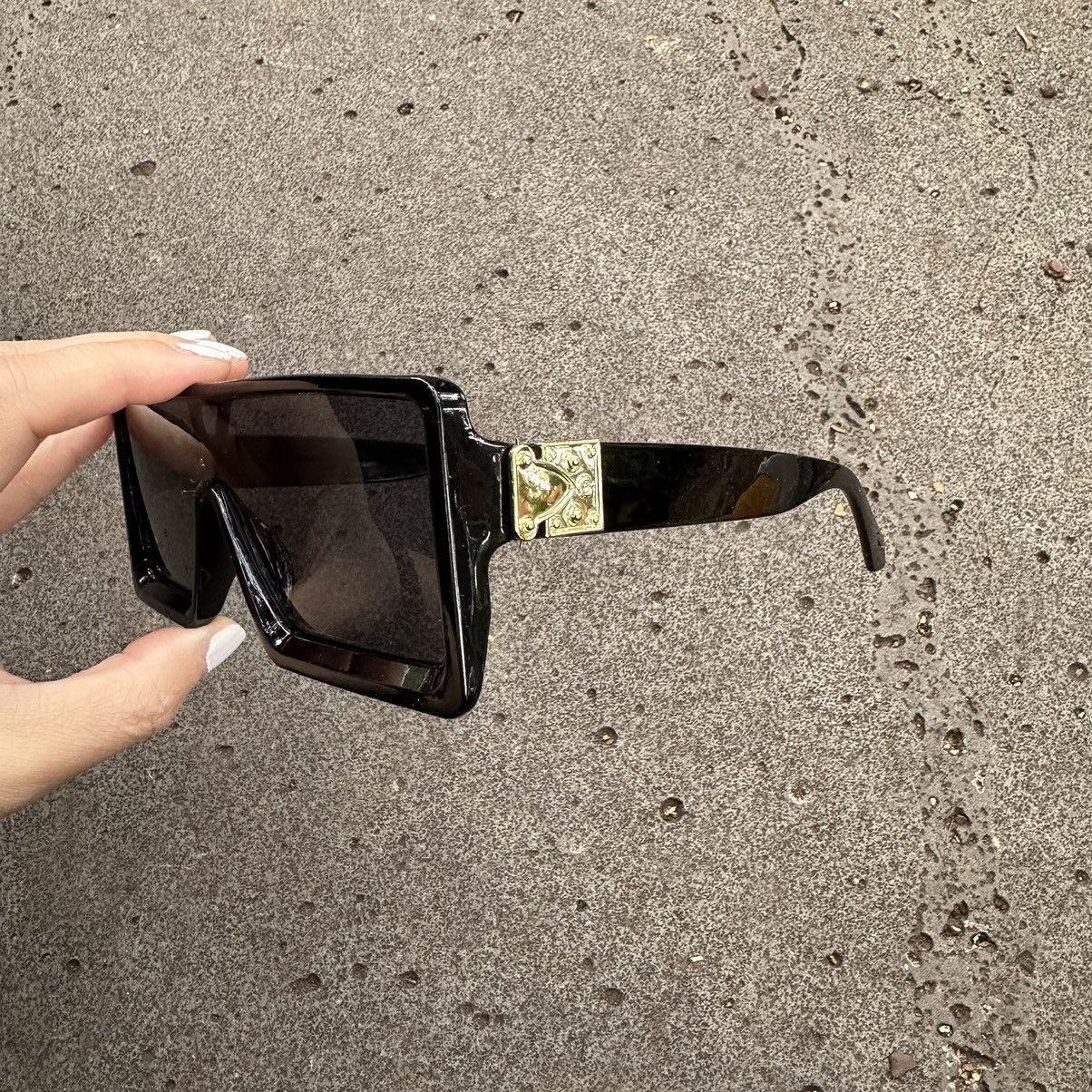 Other SUNGLASSES BRAND NEW CLASSIC RETRO VINTAGE LE97049-01 Size ONE SIZE - 2 Thumbnail