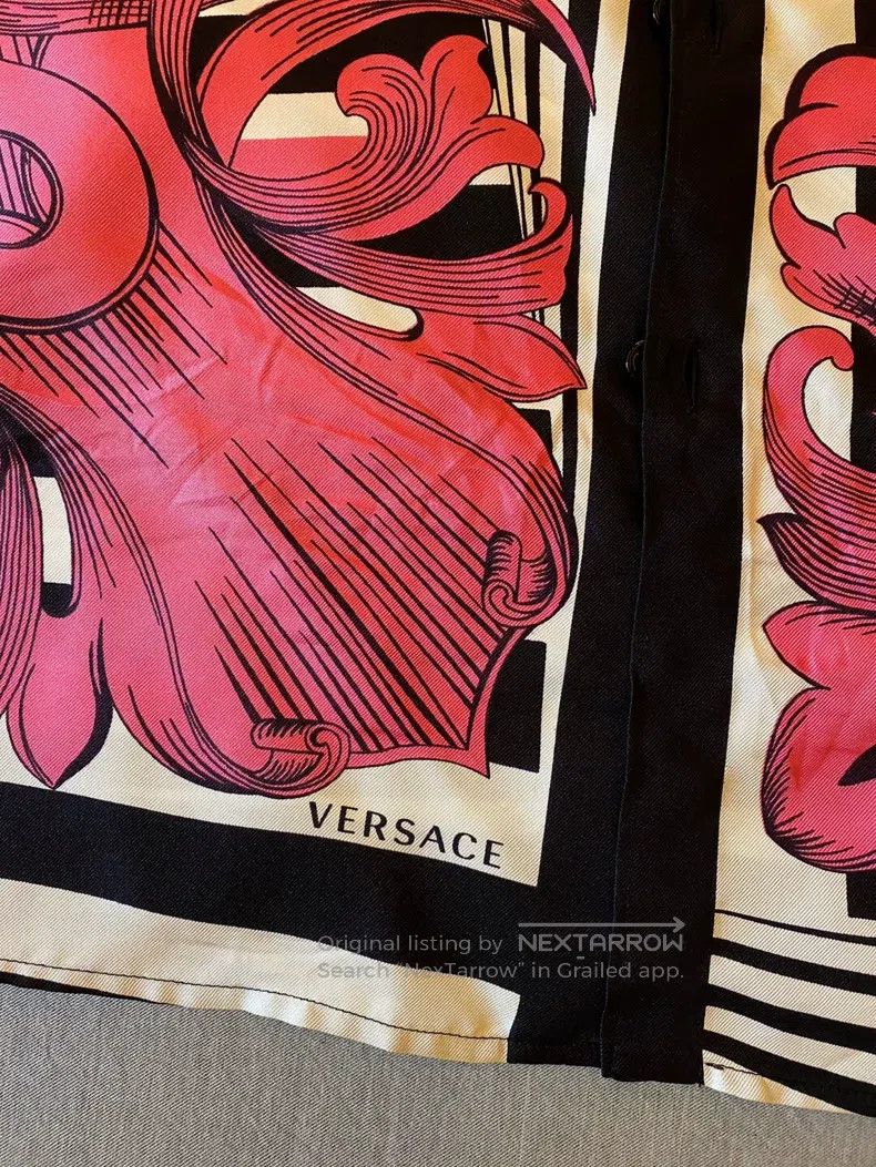 Versace Versace Silk shirt Size US S / EU 44-46 / 1 - 3 Thumbnail