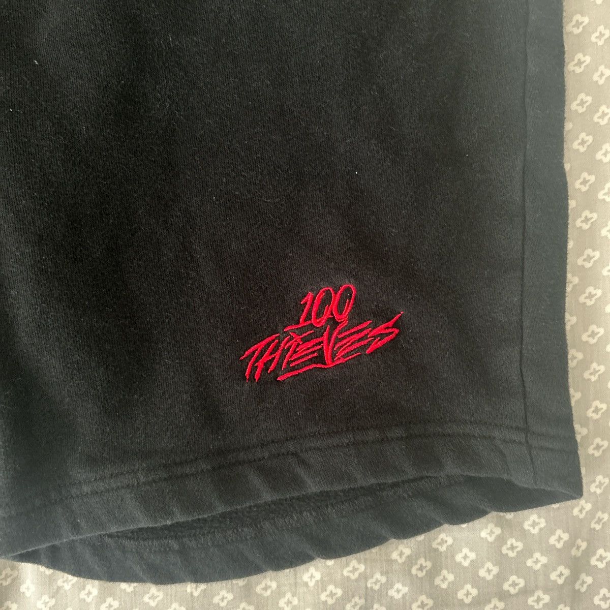 100 Thieves 100 Thieves Black and Red Shorts Size US 38 / EU 54 - 2 Thumbnail