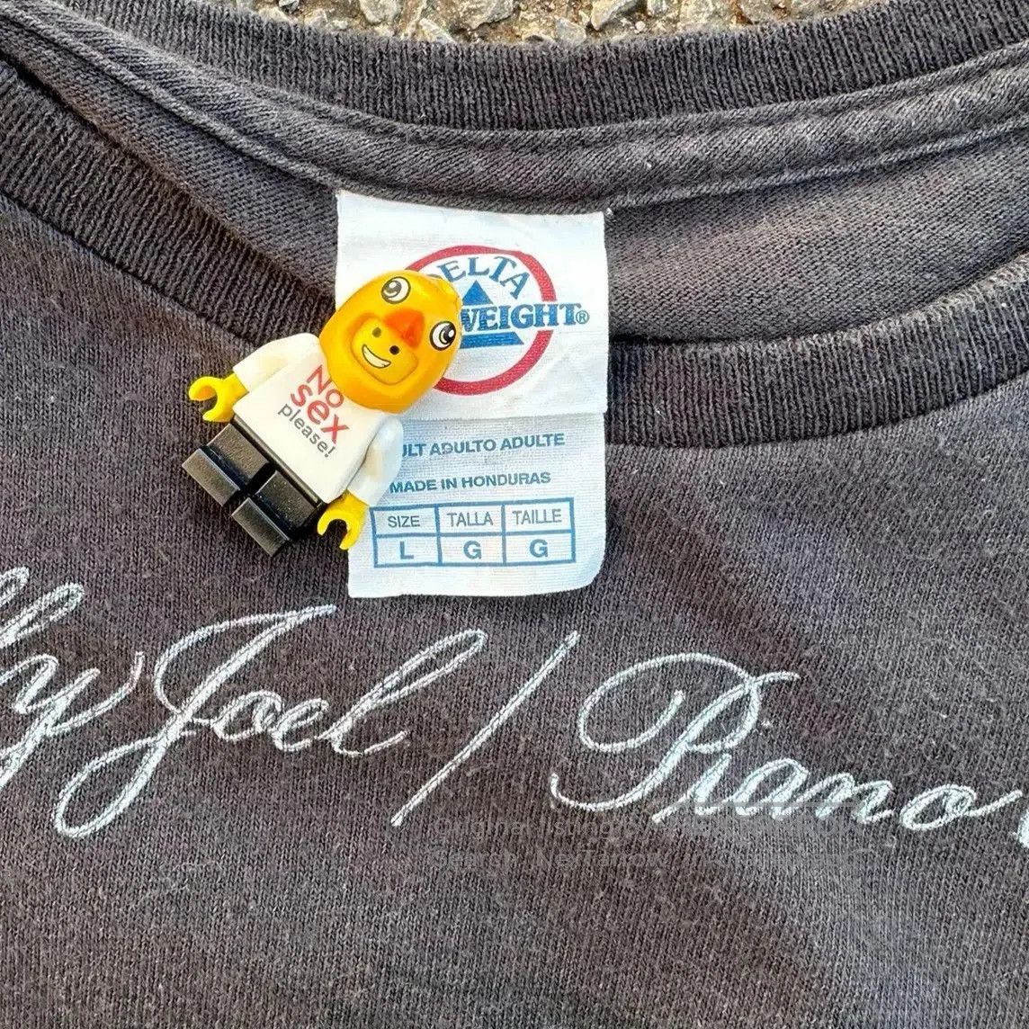 Vintage Billy Joel Vintage Piano Man Tee. Size US M / EU 48-50 / 2 - 3 Thumbnail