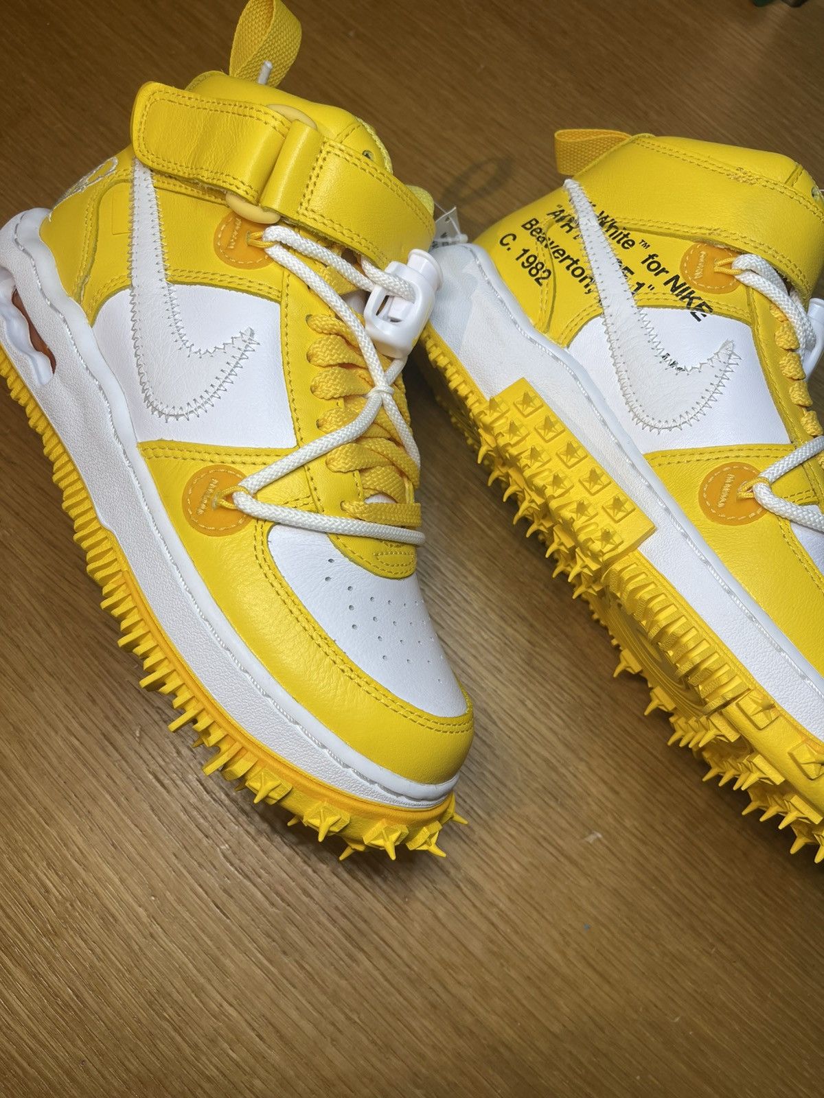 Nike × Off-White Nike Air Force mid Off white gialle Size US 6 / IT 36 - 1 Thumbnail