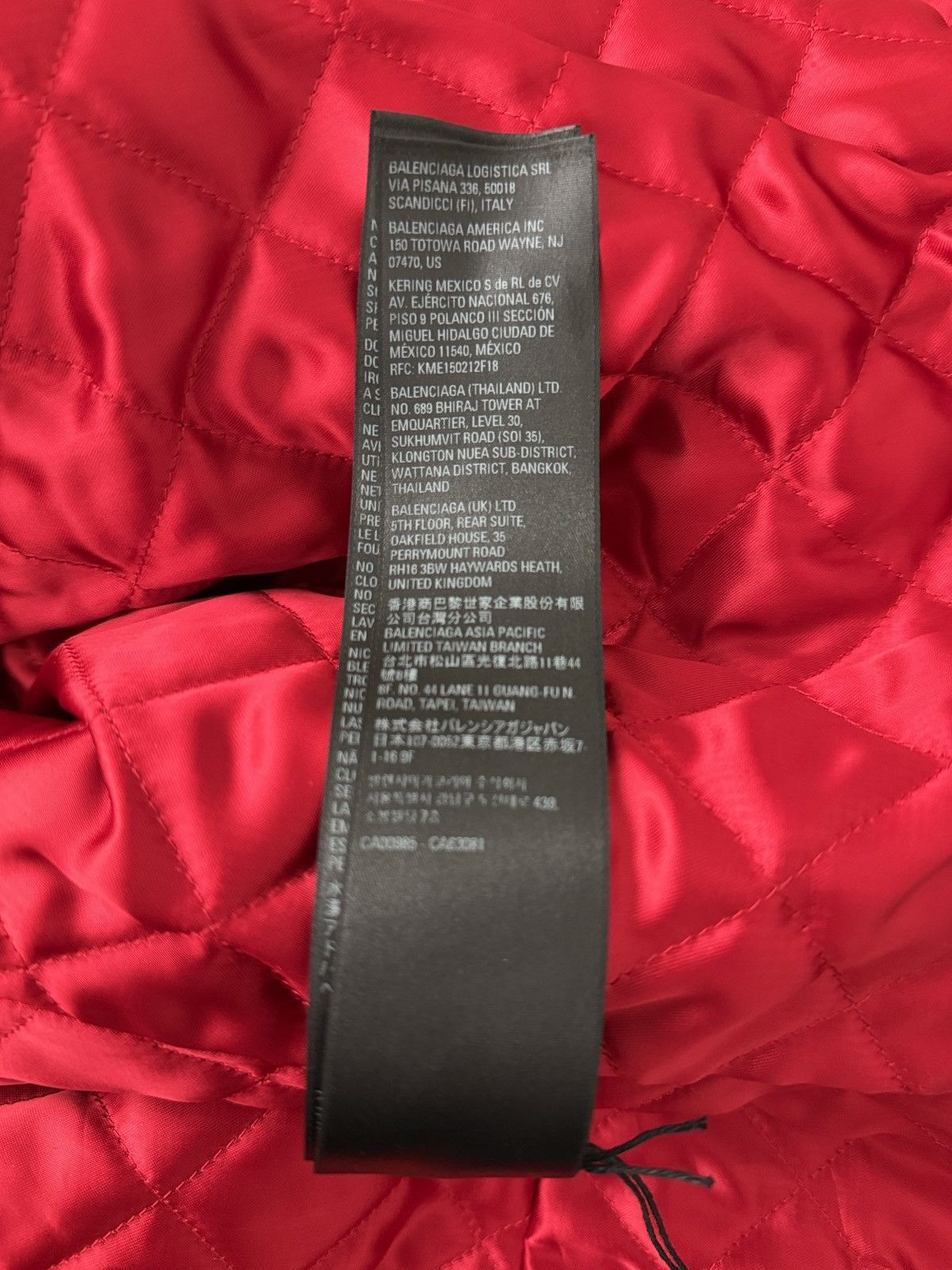 Balenciaga FW22 Lost Tape Upcycled Leather Jacket Size US M / EU 48-50 / 2 - 13 Thumbnail