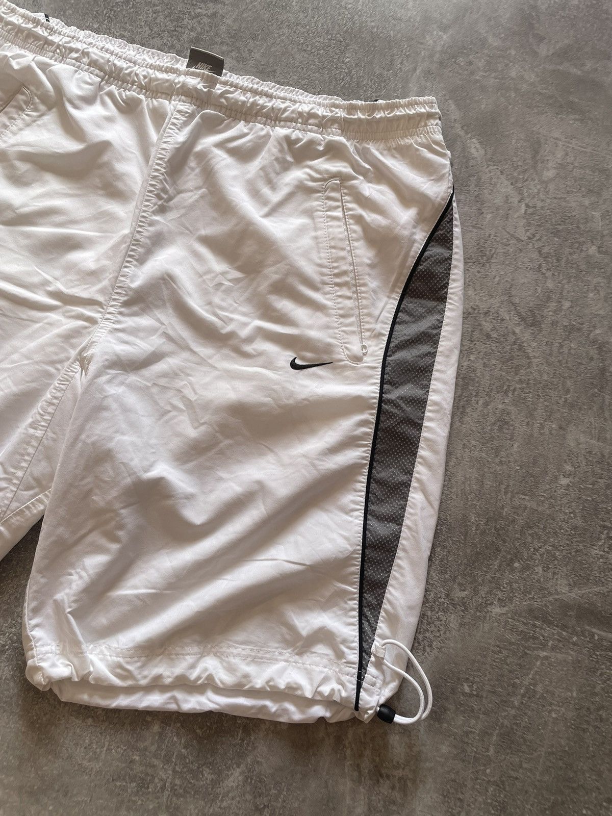 Nike × Vintage Vintage Nike Nylon Parachute Shorts Drill Size US 34 / EU 50 - 2 Thumbnail
