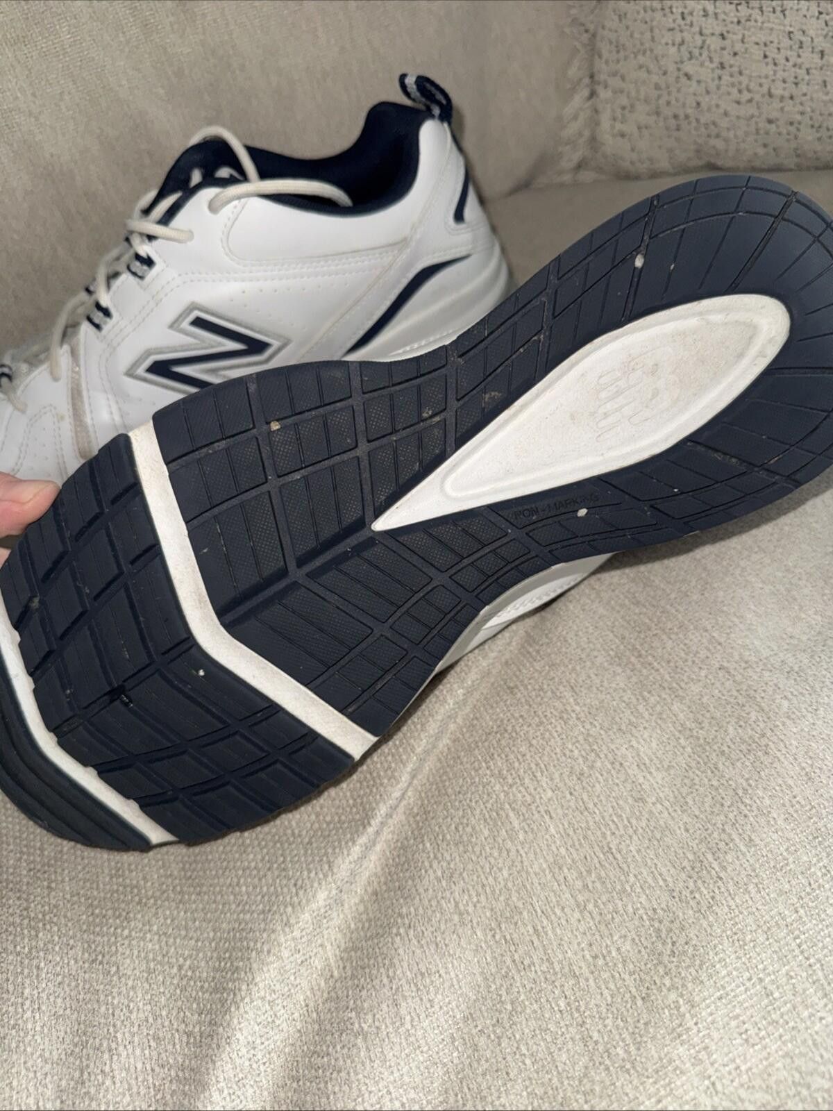New Balance New Balance 608 Training Mens Size 12.5D White Navy MX608WN5 Size US 12.5 / EU 45-46 - 7 Thumbnail