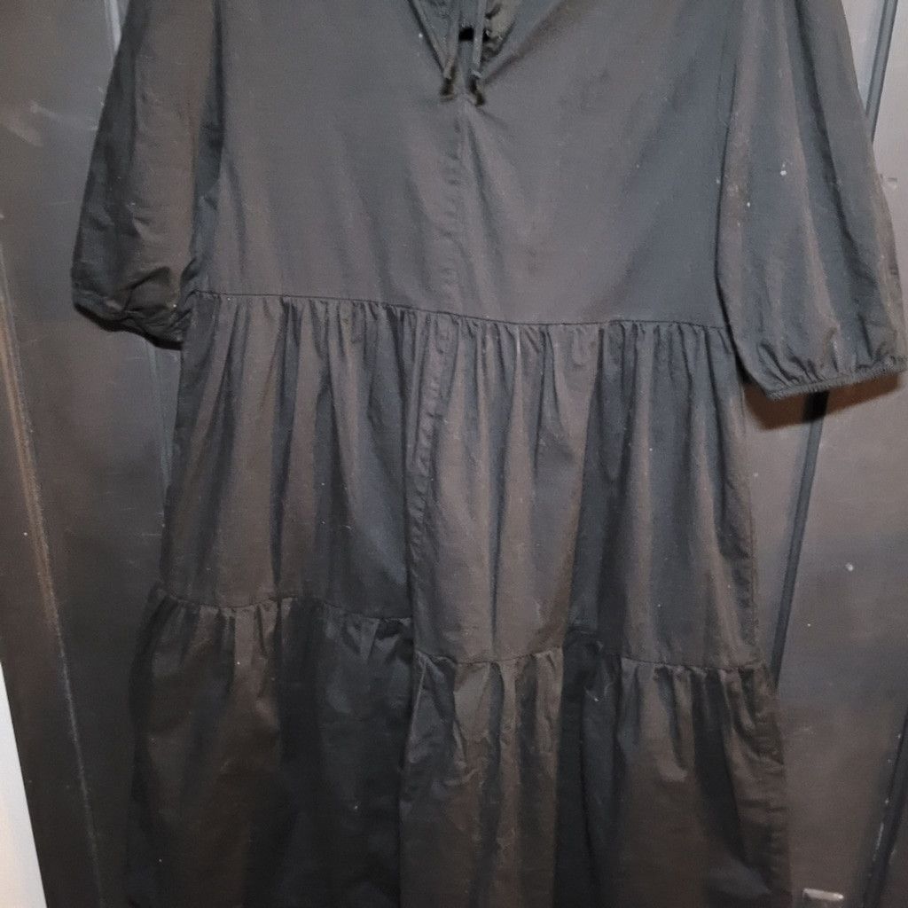 Other Emery Park, black dress, 3 tiers, EUC, Size Medium Size L / US 10 / IT 46 - 7 Thumbnail