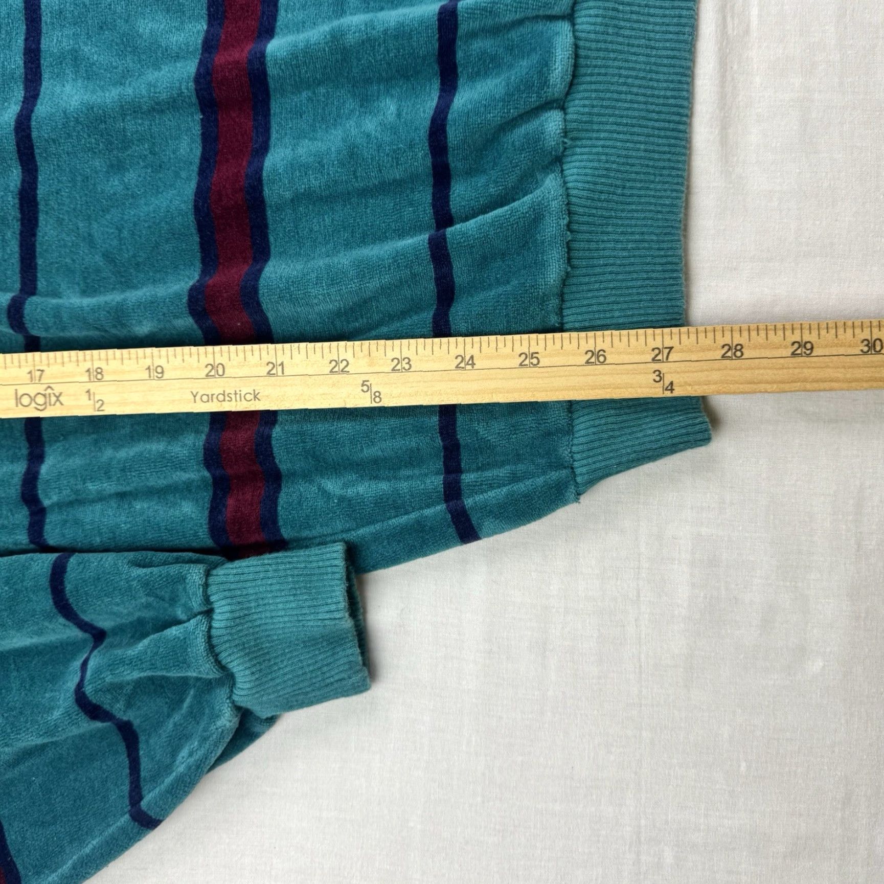 Velour VINTAGE Chesterfield Sweatshirt Adult Large Blue Striped Pullover 80s USA Mens Size US L / EU 52-54 / 3 - 5 Thumbnail