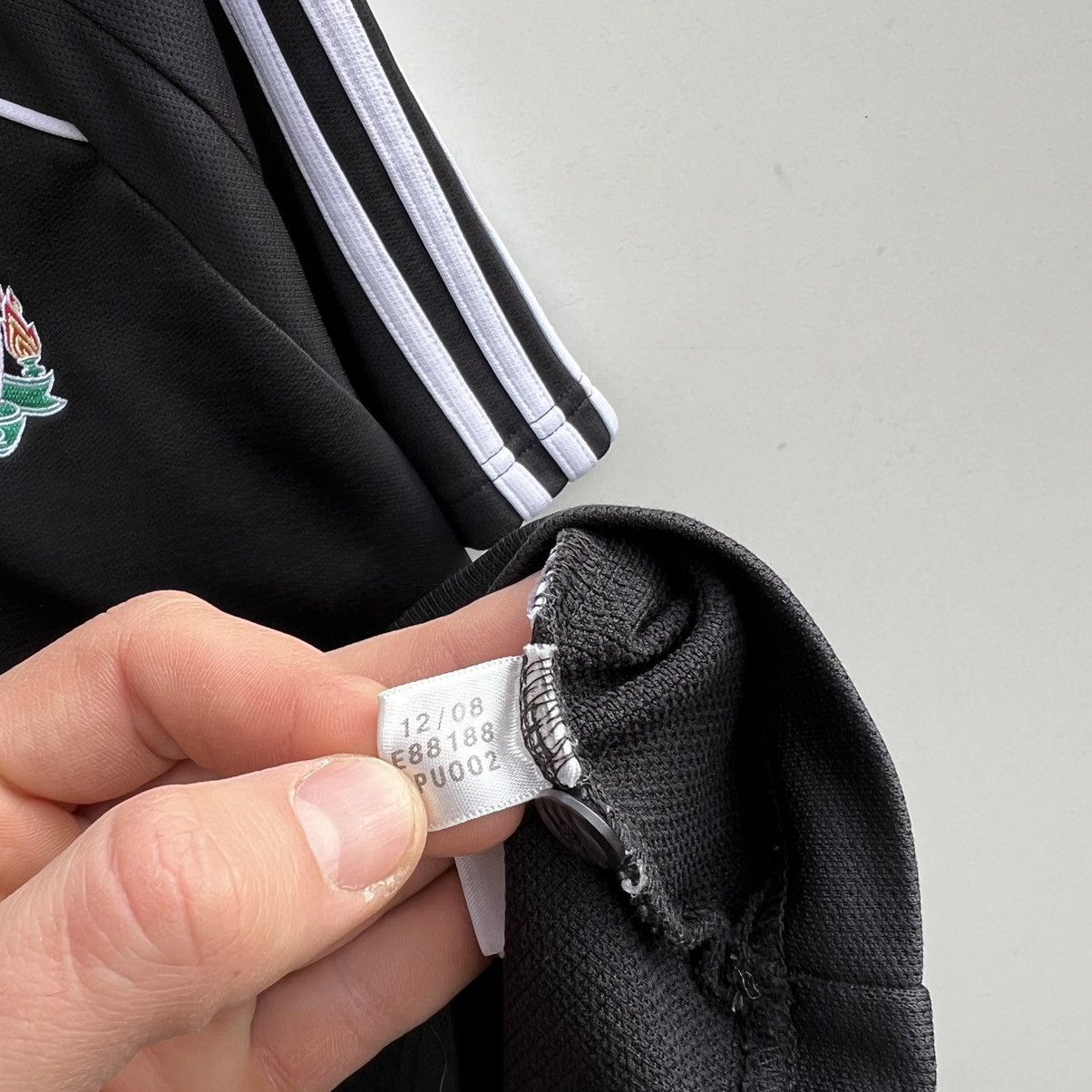 Adidas Adidas Liverpool jersey t-shirt /polo Size US L / EU 52-54 / 3 - 4 Thumbnail