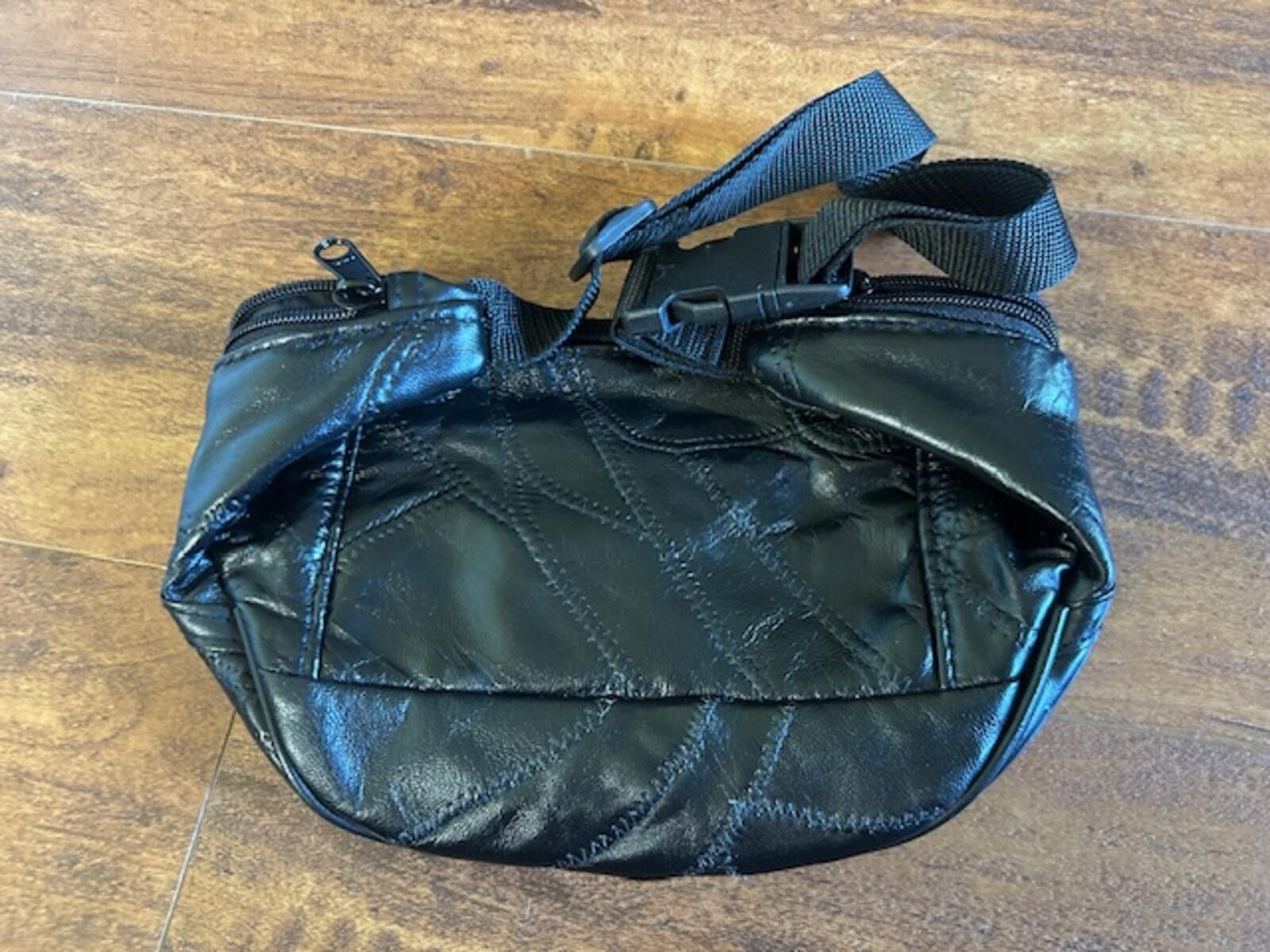 Genetic Manipulation Shinichiro Kuriya Black Genuine Leather Small Crossbody Bag Size ONE SIZE - 3 Thumbnail