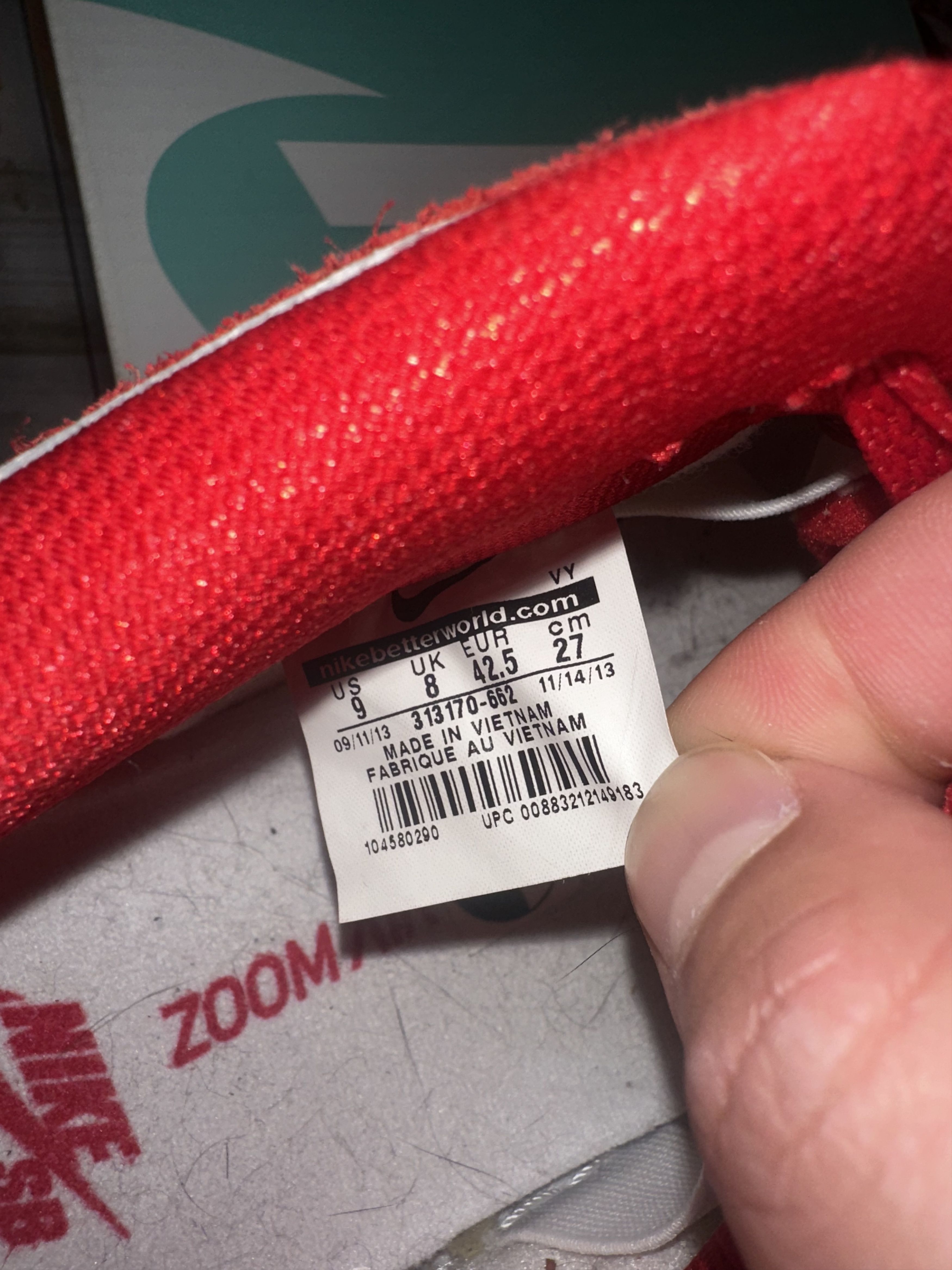 Nike Nike Dunk Low Premium SB 2014 Valentine's Day Red US9 Size US 9 / EU 42 - 10 Thumbnail