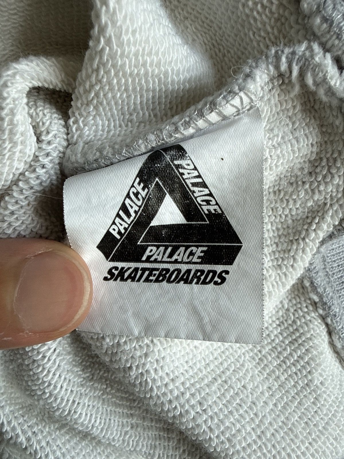 Palace FW19 Palace Discuss Crew Size US L / EU 52-54 / 3 - 5 Thumbnail