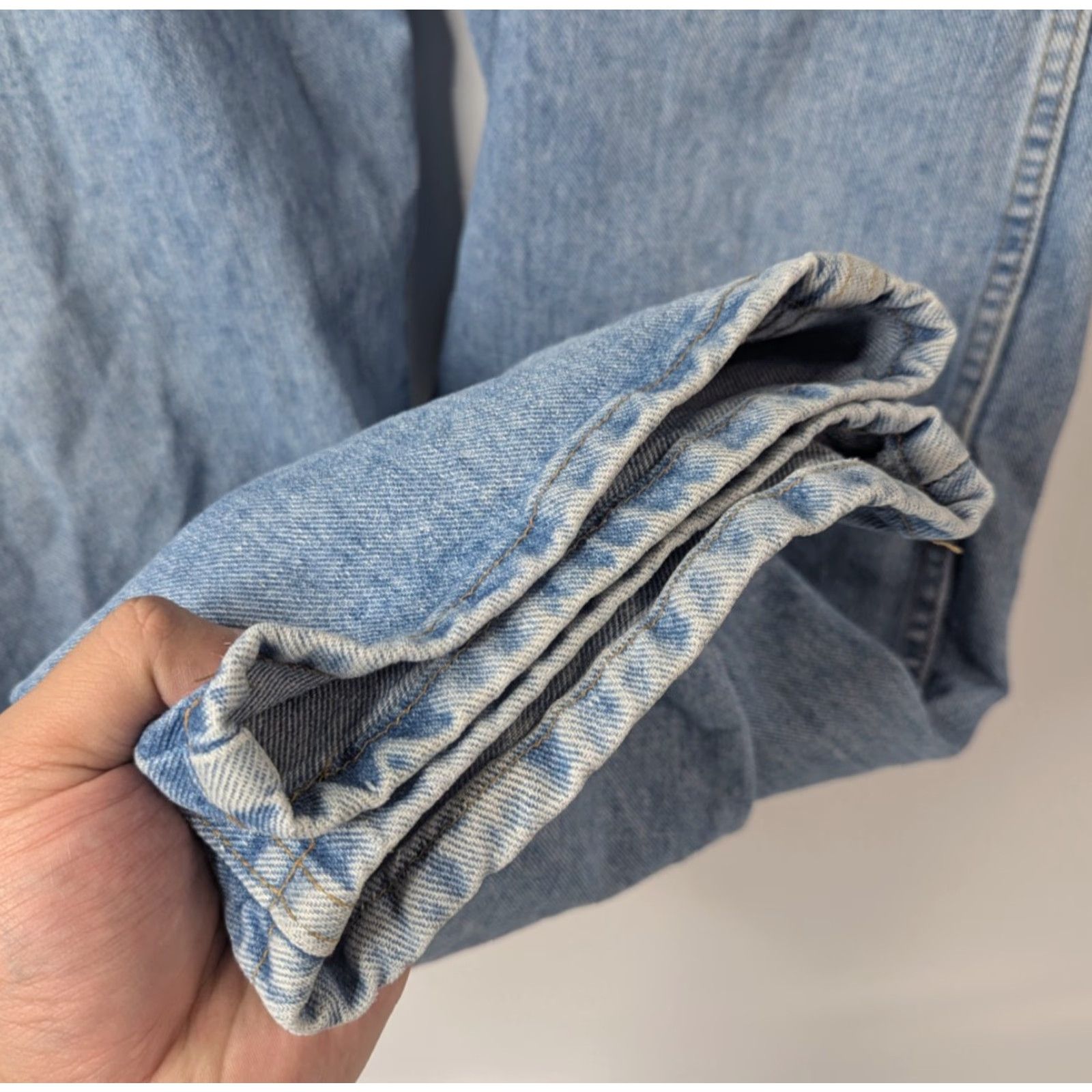 Wrangler VINTAGE Wrangler Jeans Mens 42x30 Light Blue Denim Made in USA 96501SL Wrangler 42 Jeans Mens USA Blue Denim 90s Vintage Straight Fit 96501SL Size US 41 - 3 Thumbnail