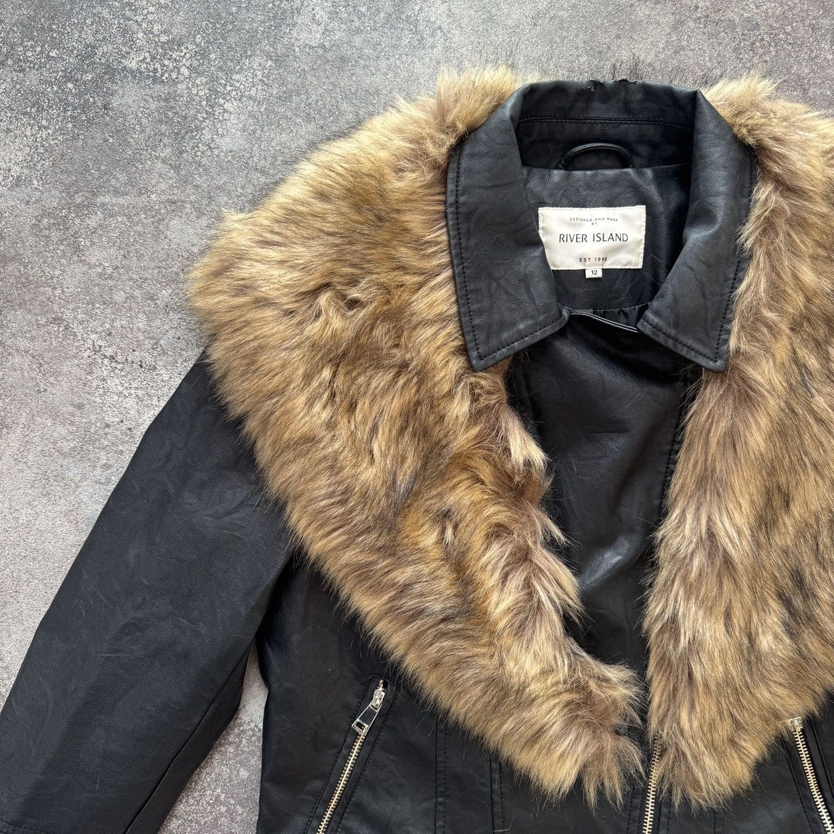 River Island River Island Vintage Y2K Faux Fur Leather Biker Jacket Size M / US 6-8 / IT 42-44 - 4 Thumbnail