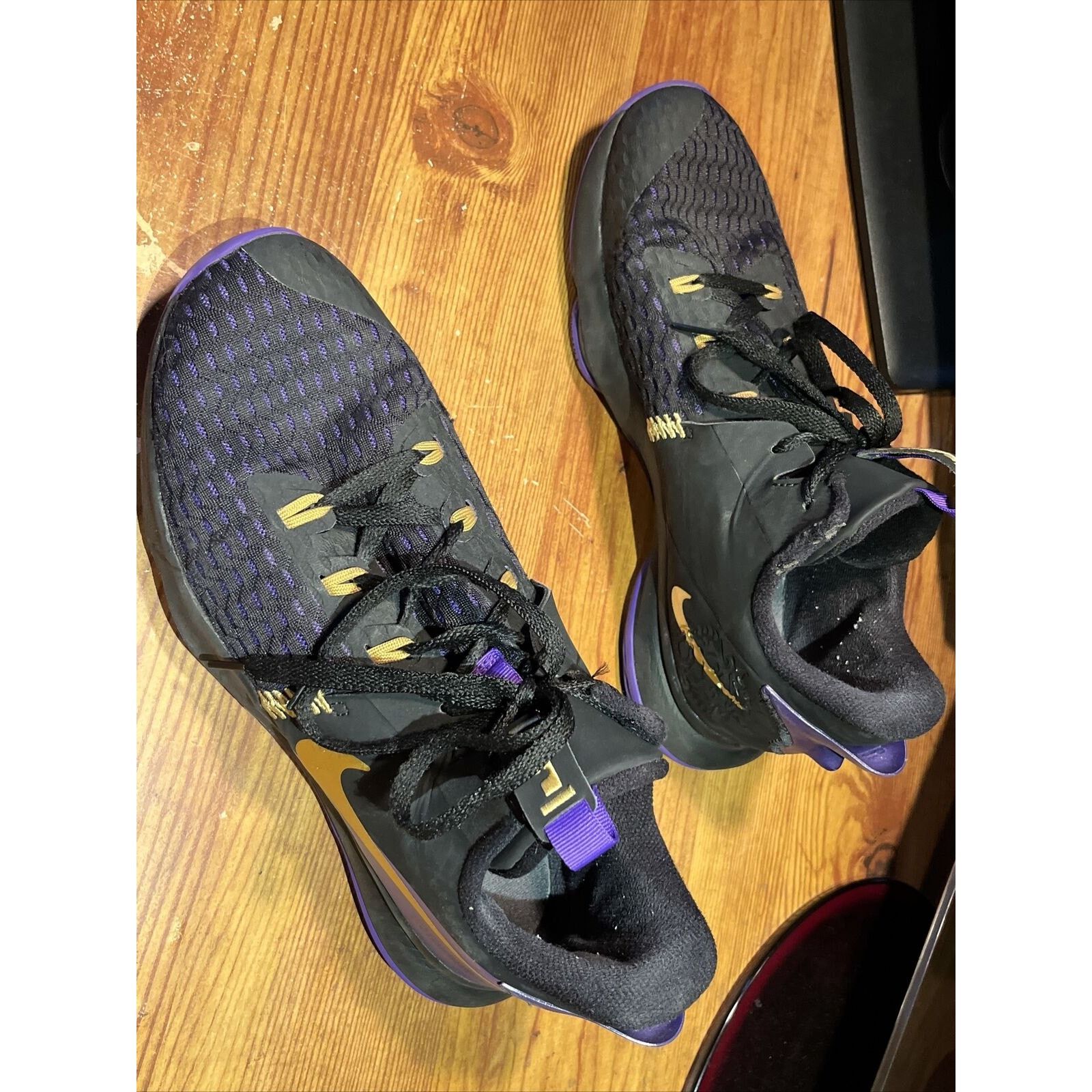 Nike Nike Lebron Witness V 5 Black Purple Gold Size Men's US 12.5 Size US 12.5 / EU 45-46 - 21 Thumbnail