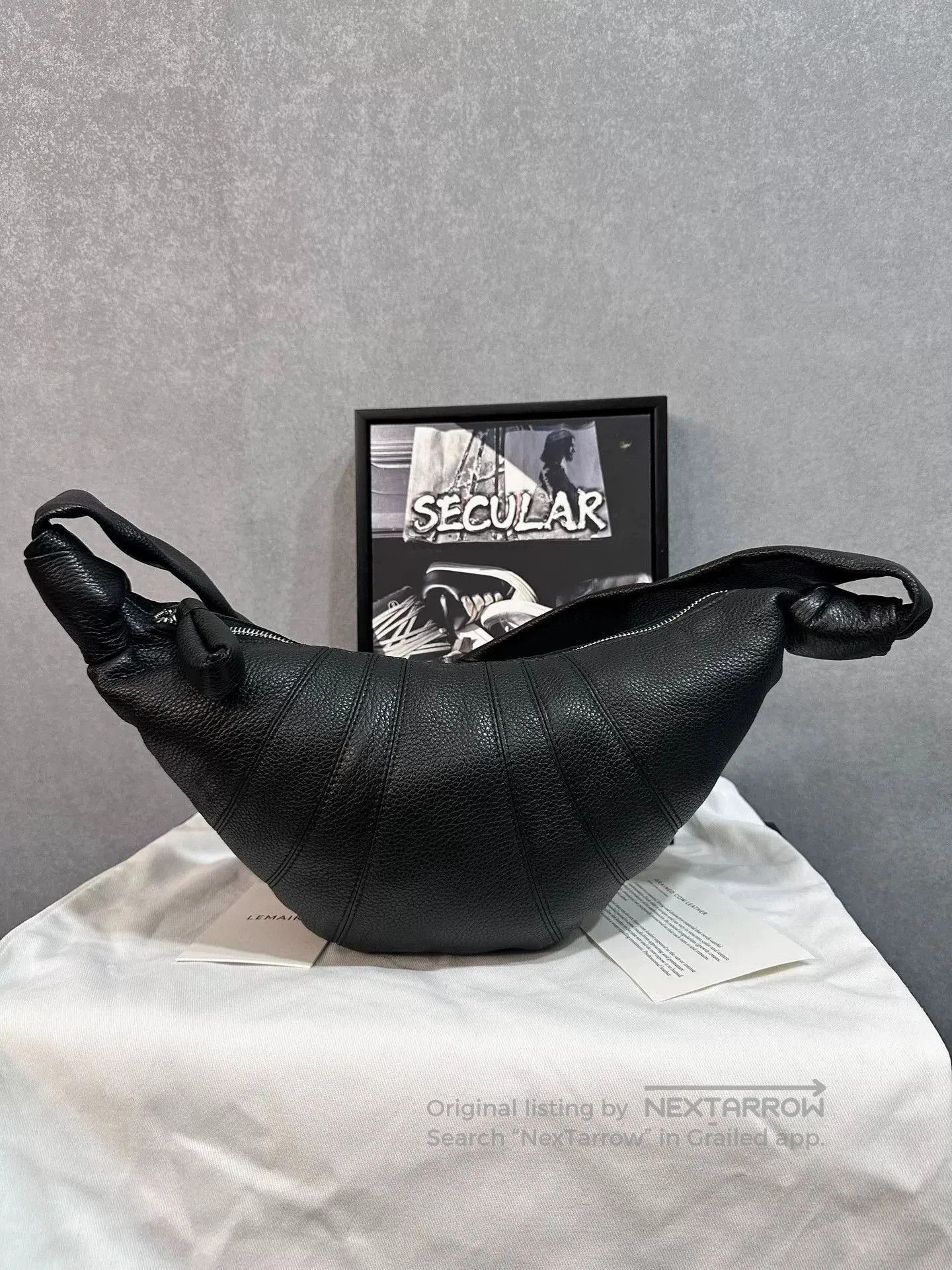 Lemaire Lemaire Black Small Croissant Bag. Size ONE SIZE - 3 Thumbnail