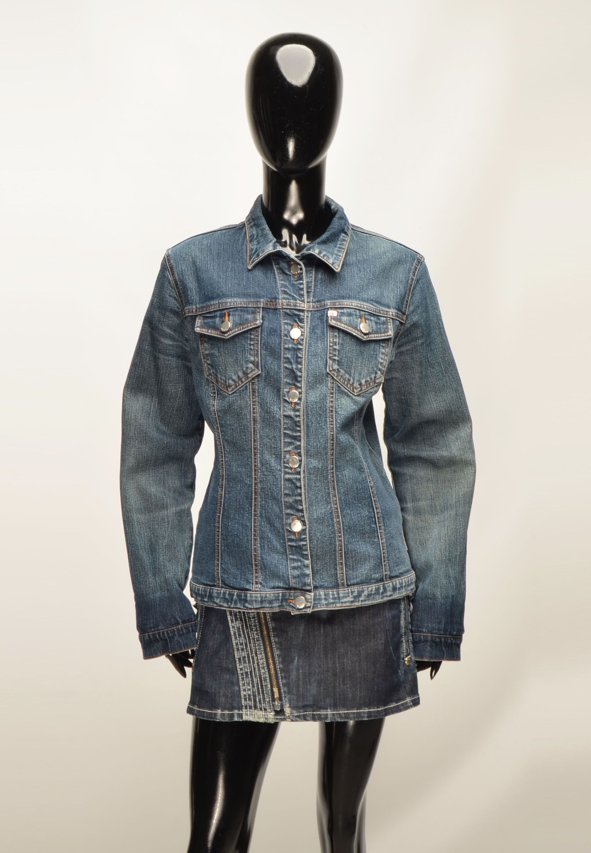 Miss Sixty Vintage Miss Sixty Y2K Faded Denim Trucker Jacket Size L / US 10 / IT 46 - 3 Thumbnail