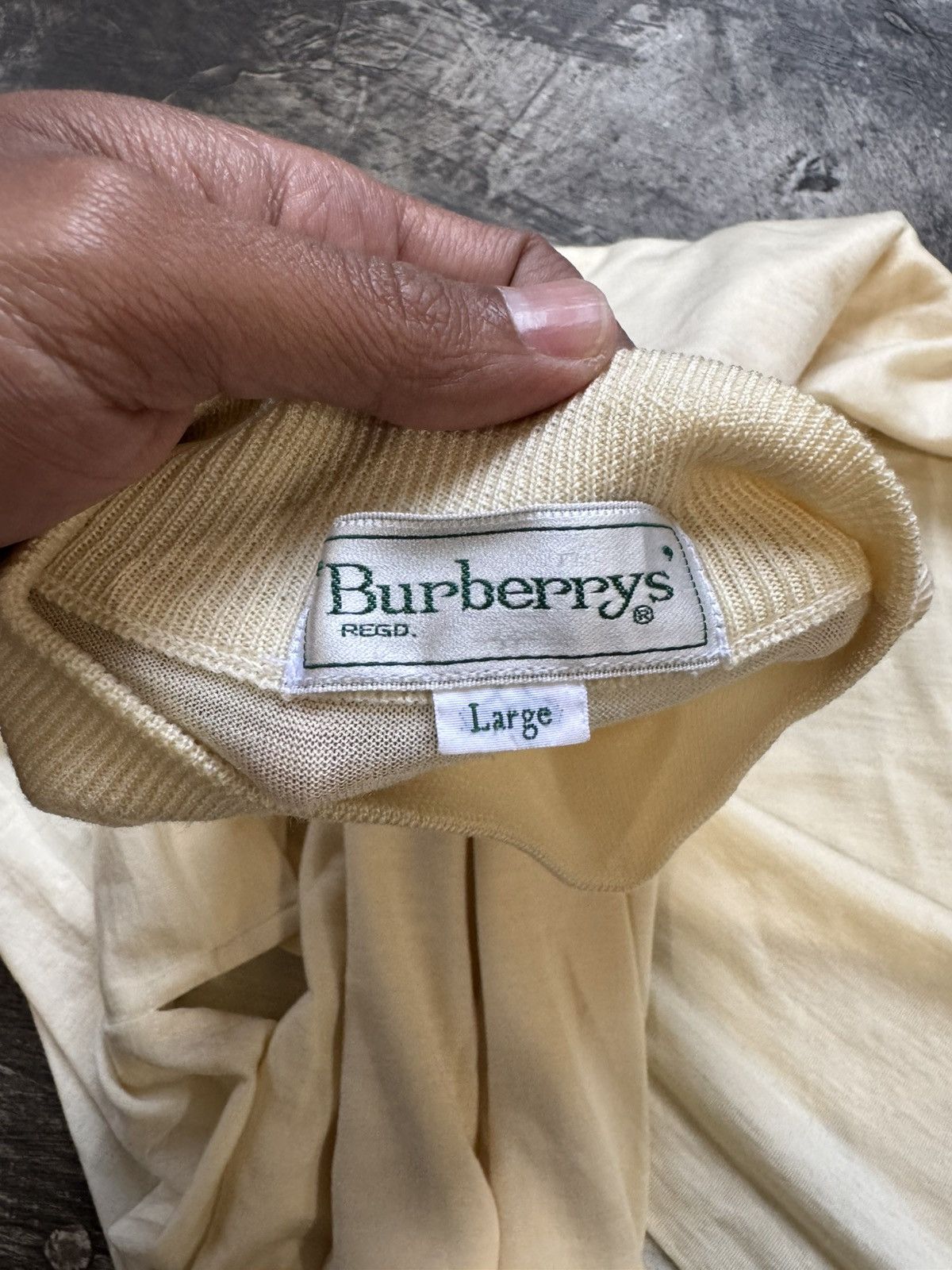 Burberry VINTAGE BURBERRYS LONGSLEEVE POCKET T SHIRT Size US L / EU 52-54 / 3 - 8 Thumbnail