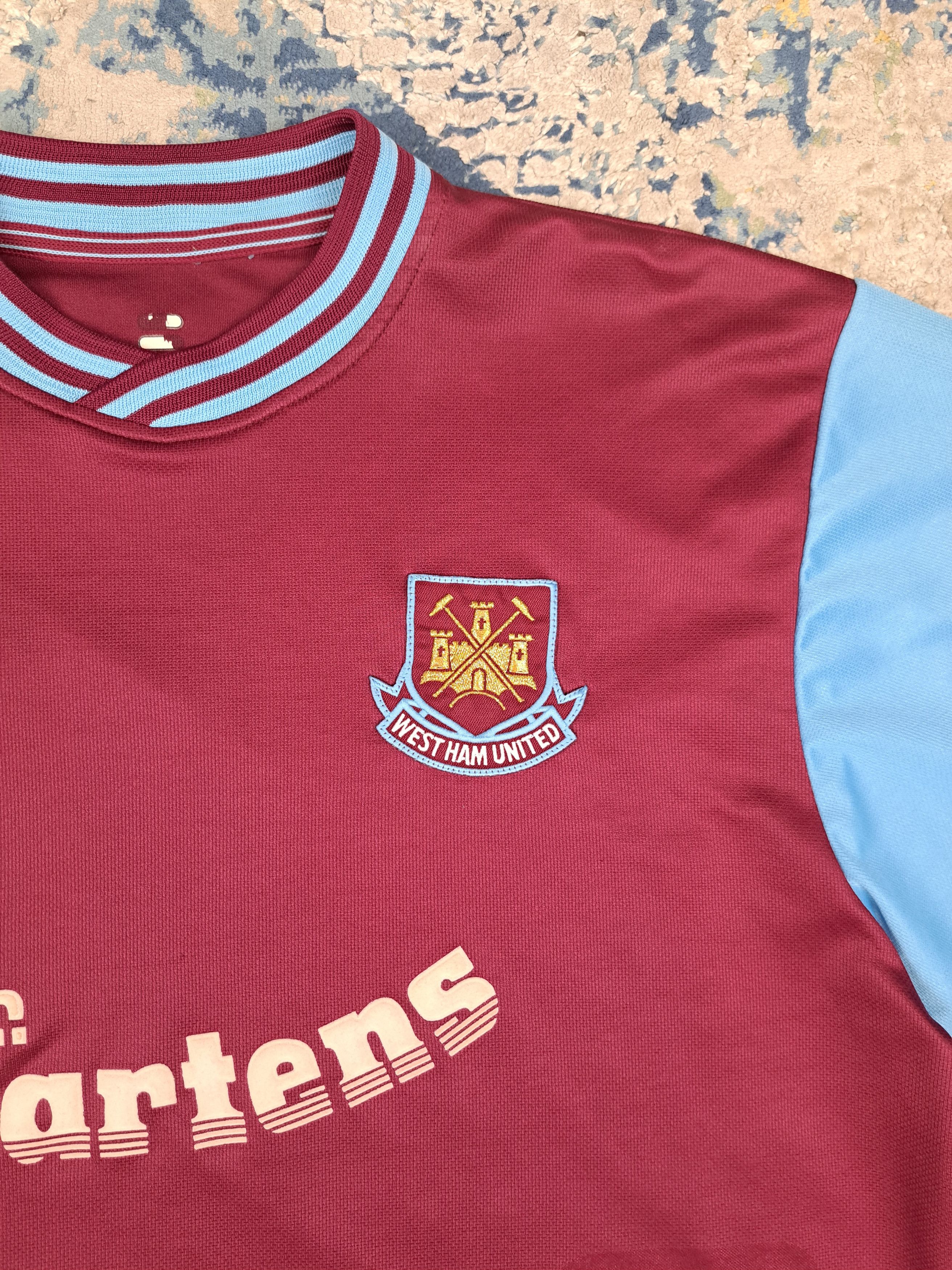 Fila Vintage 2001 2002 West Ham United Home Kit Soccer Size US L / EU 52-54 / 3 - 3 Thumbnail