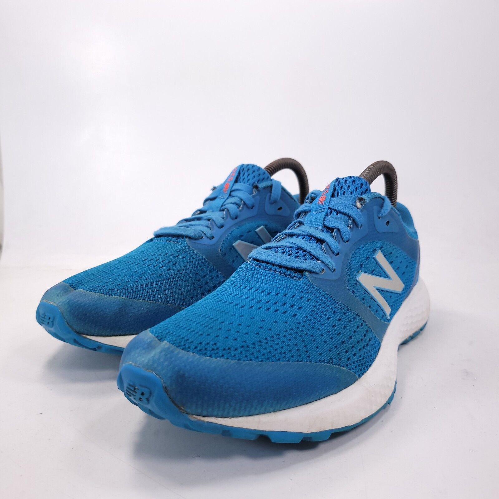 New Balance New Balance 520 Athletic Shoe Mens Size 7 M520LV6 Blue White Size US 7 / EU 40 - 1 Thumbnail