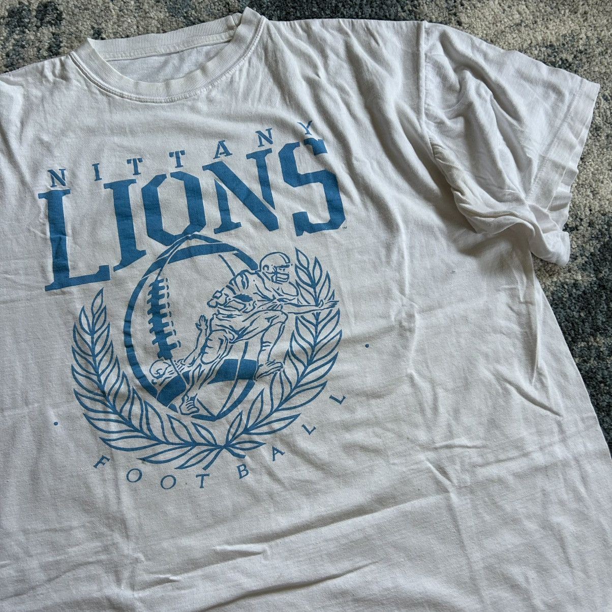 X-LARGE PENN STATE NiTTANY LiONS FOOTBALL TEE PREPPY SiNGLE STiTCH Size US XL / EU 56 / 4 - 2 Thumbnail