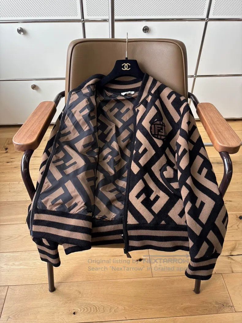 Fendi Fendi Capsule series brown reversible all-over monogrammed Size S / US 4 / IT 40 - 4 Thumbnail