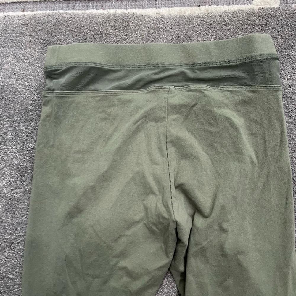 Pink PINK YOGA VS VICTORIA'S SECRET Olive Green Mesh High Waisted Size 32" / US 10 / IT 46 - 8 Thumbnail