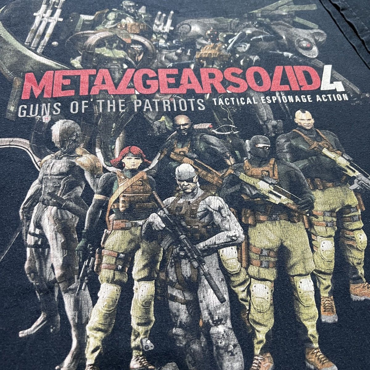 The Game Vintage Y2K Metal Gear Solid 4 shirt L Faded Size US L / EU 52-54 / 3 - 3 Thumbnail