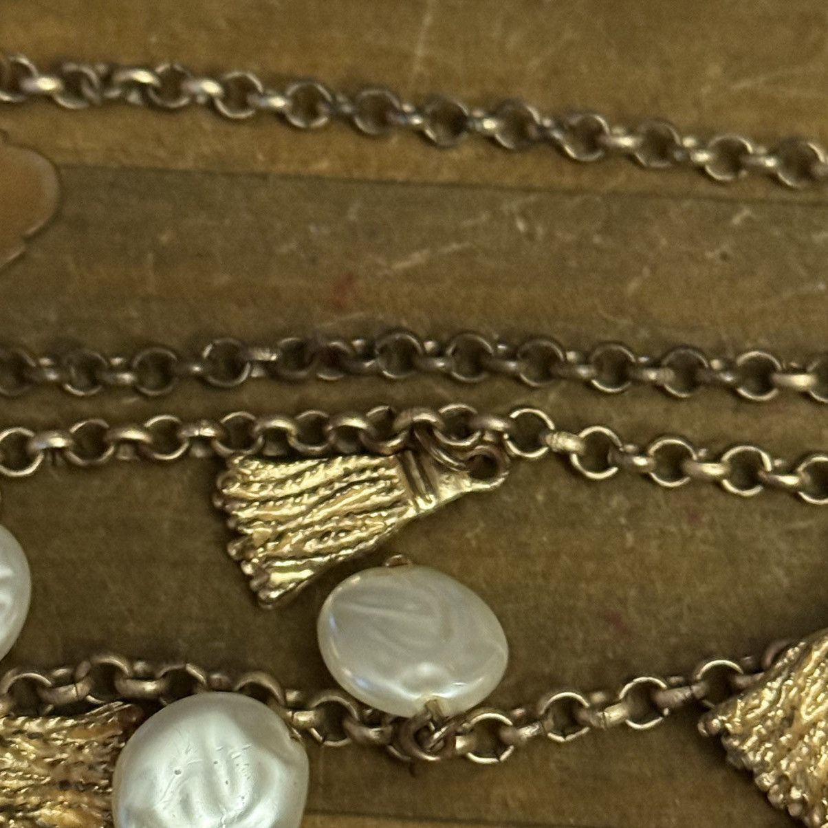 Other Fornash long gold tone pearl and tassel charm necklace Size ONE SIZE - 3 Thumbnail