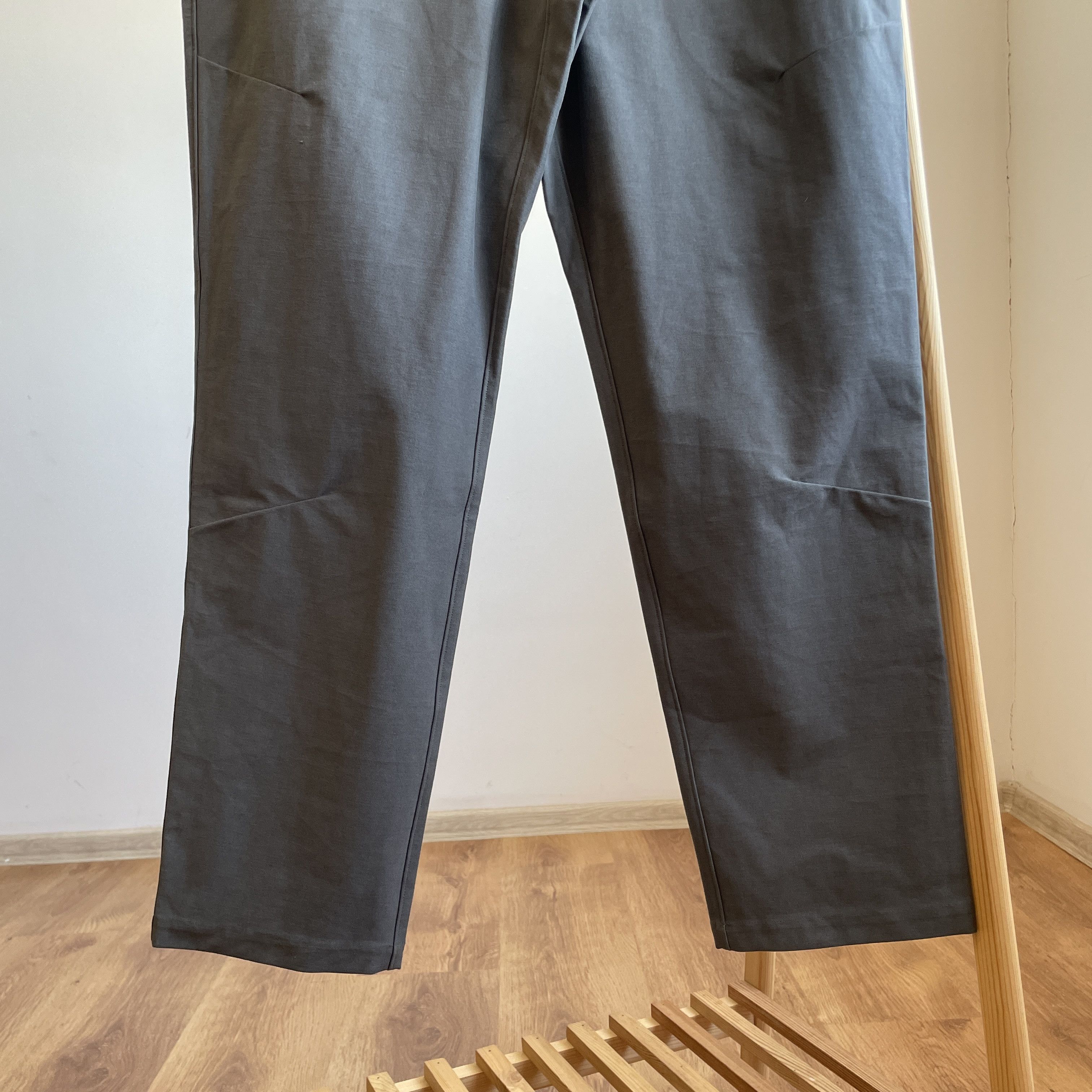 Vuori Vuori Utility Tech Chino Pants Size XL Size US 35 - 5 Thumbnail