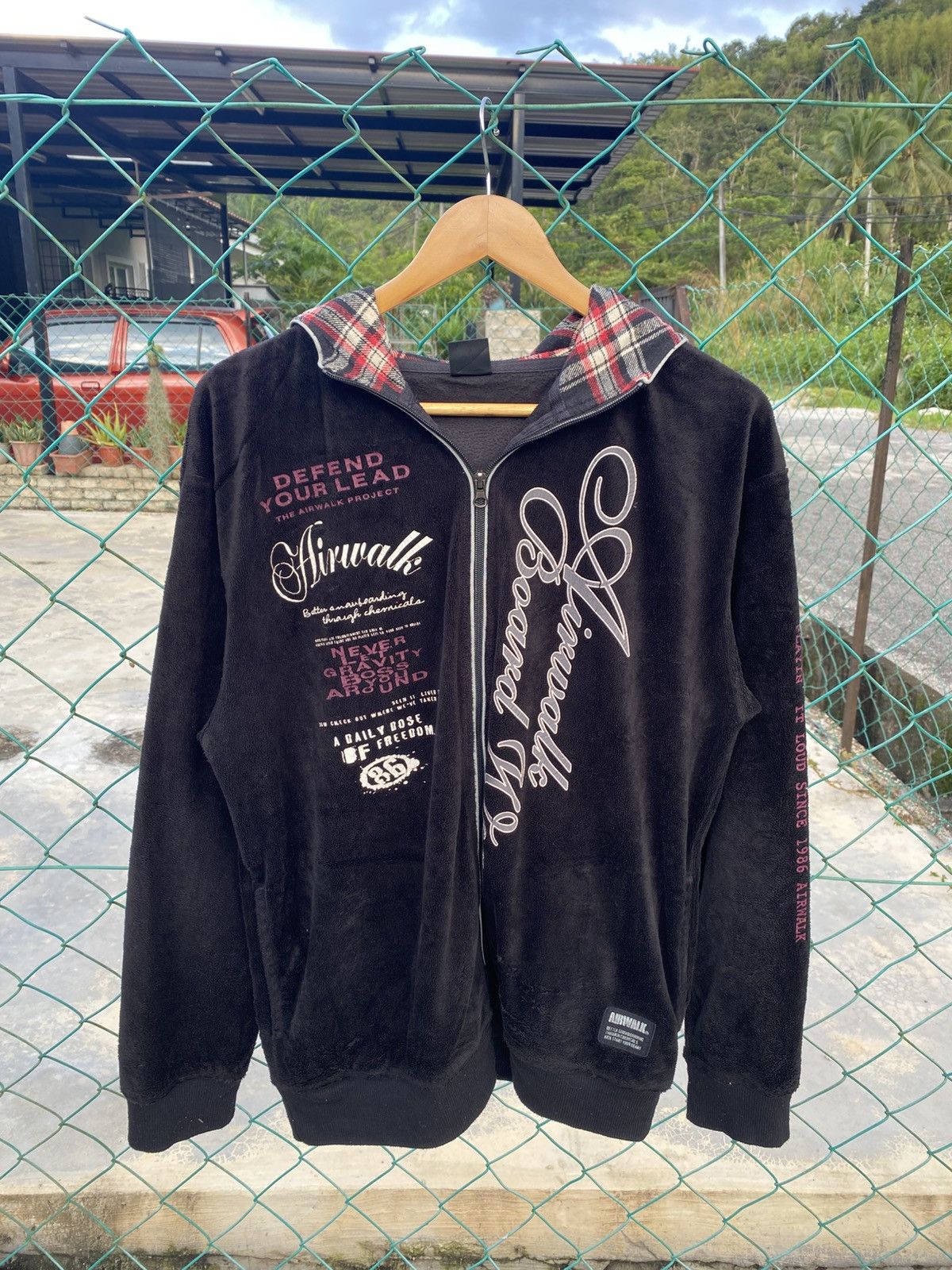 Airwalk Airwalk velvet zip up hoodie Size US XL / EU 56 / 4 - 1 Thumbnail