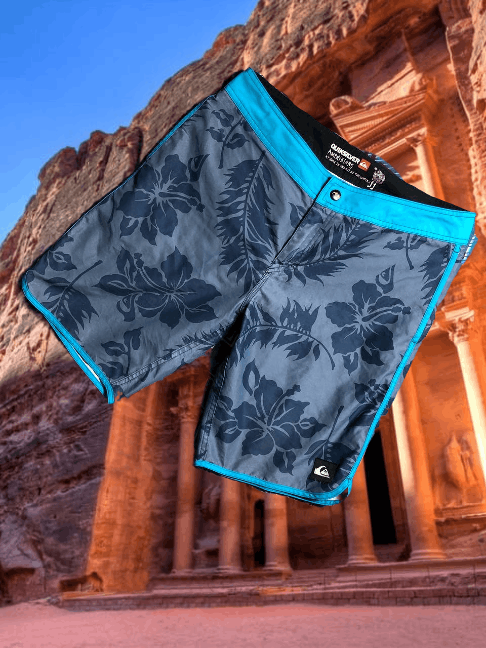 Quiksilver shorts print streetwear Vintage Quiksilver Y2K Size US 33 - 1 Thumbnail