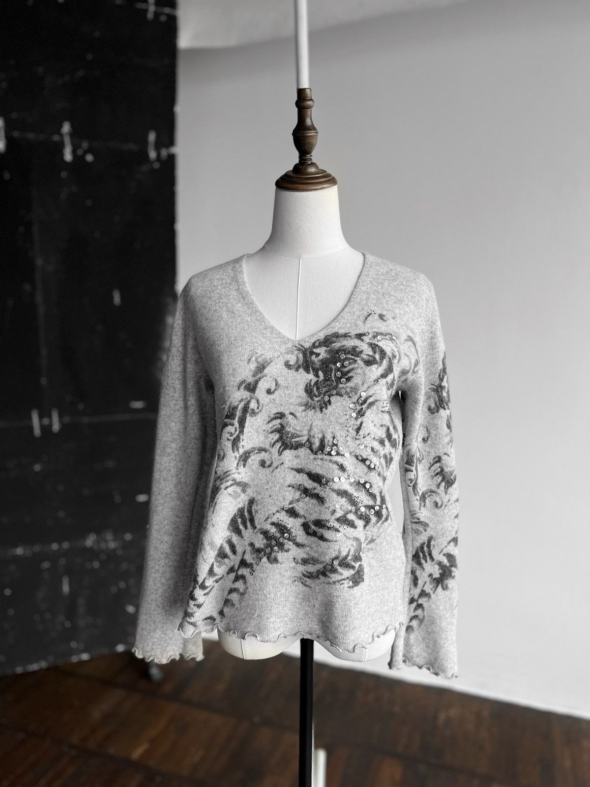 Designer Oui Moments Womens Gray Wool V-Neck Knitted Sweater Size S / US 4 / IT 40 - 1 Thumbnail