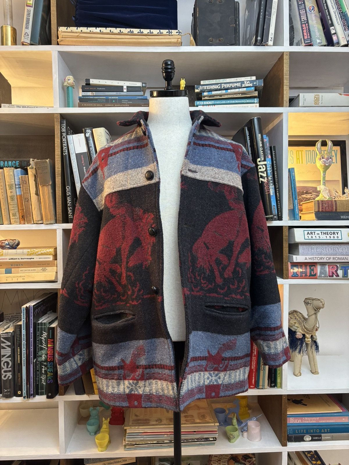Neiman Marcus Neiman Marcus Vintage Barncoat Size US M / EU 48-50 / 2 - 1 Thumbnail