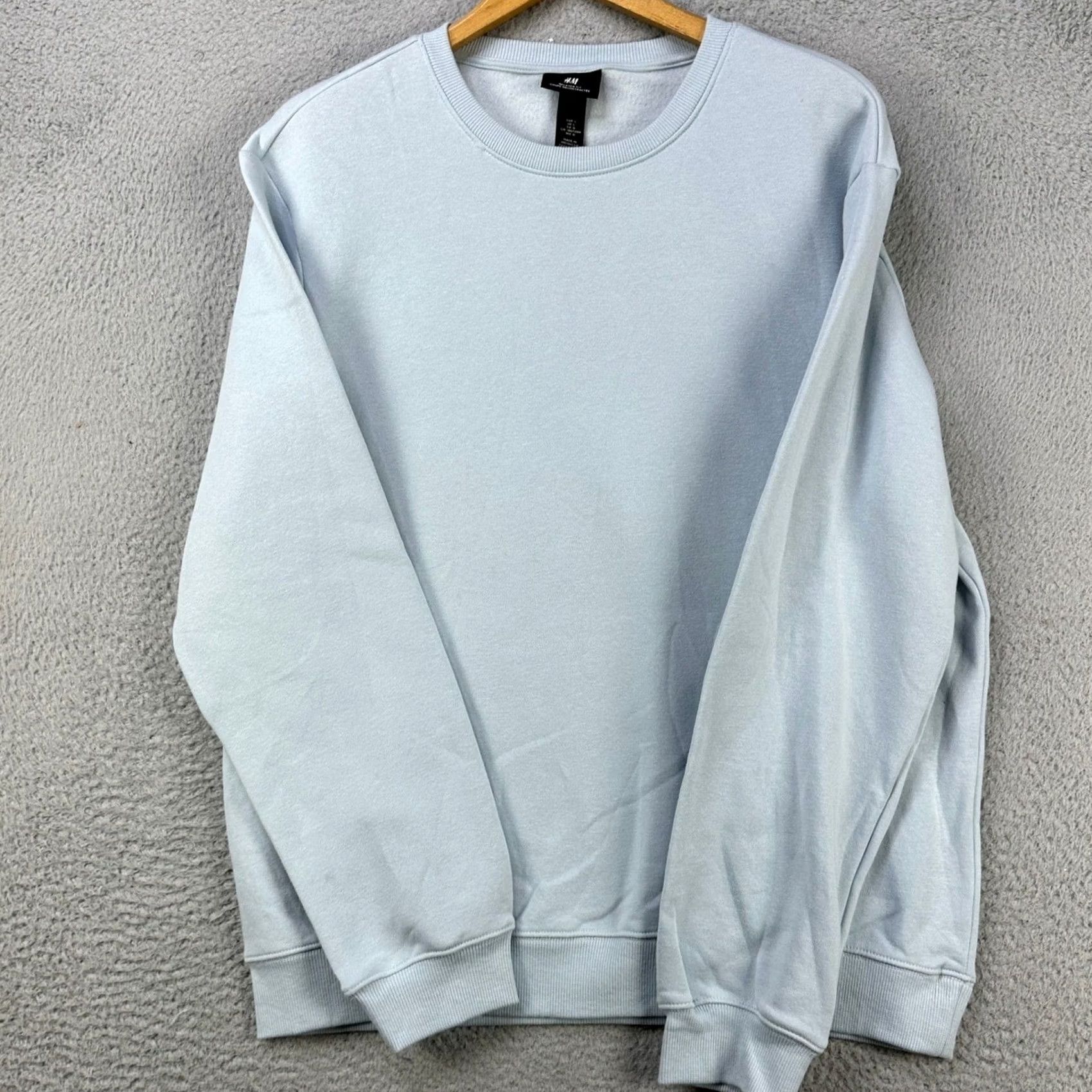 H&M H&M Sweatshirt Crew Neck Mens Large Light Blue Relaxed Fit Pullover Long Sleeve PullOver Casual Walking Comfort Mens Size US L / EU 52-54 / 3 - 2 Thumbnail
