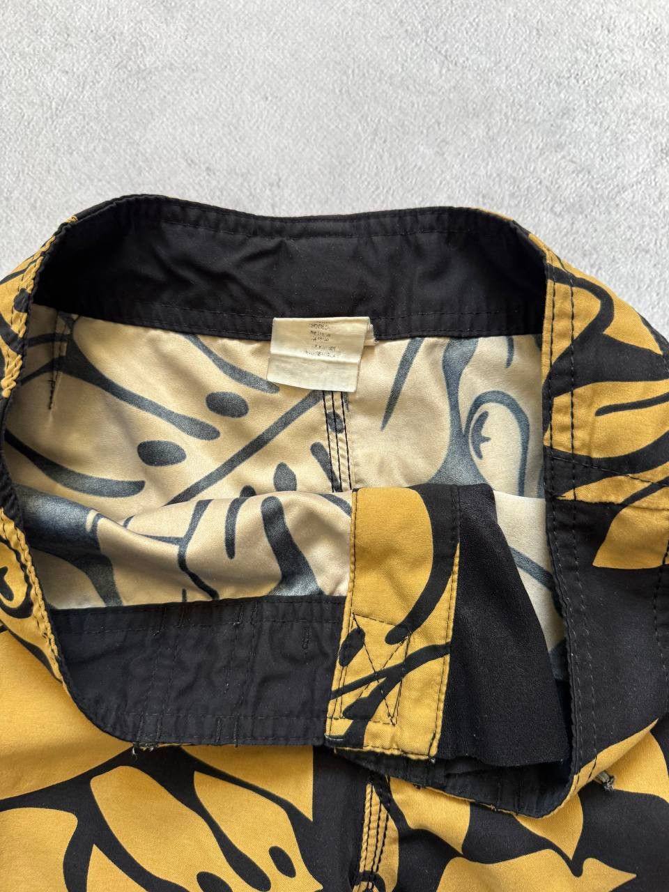 Quiksilver Vintage Y2K Quiksilver surf cargo shorts size S Size US 30 / EU 46 - 10 Thumbnail