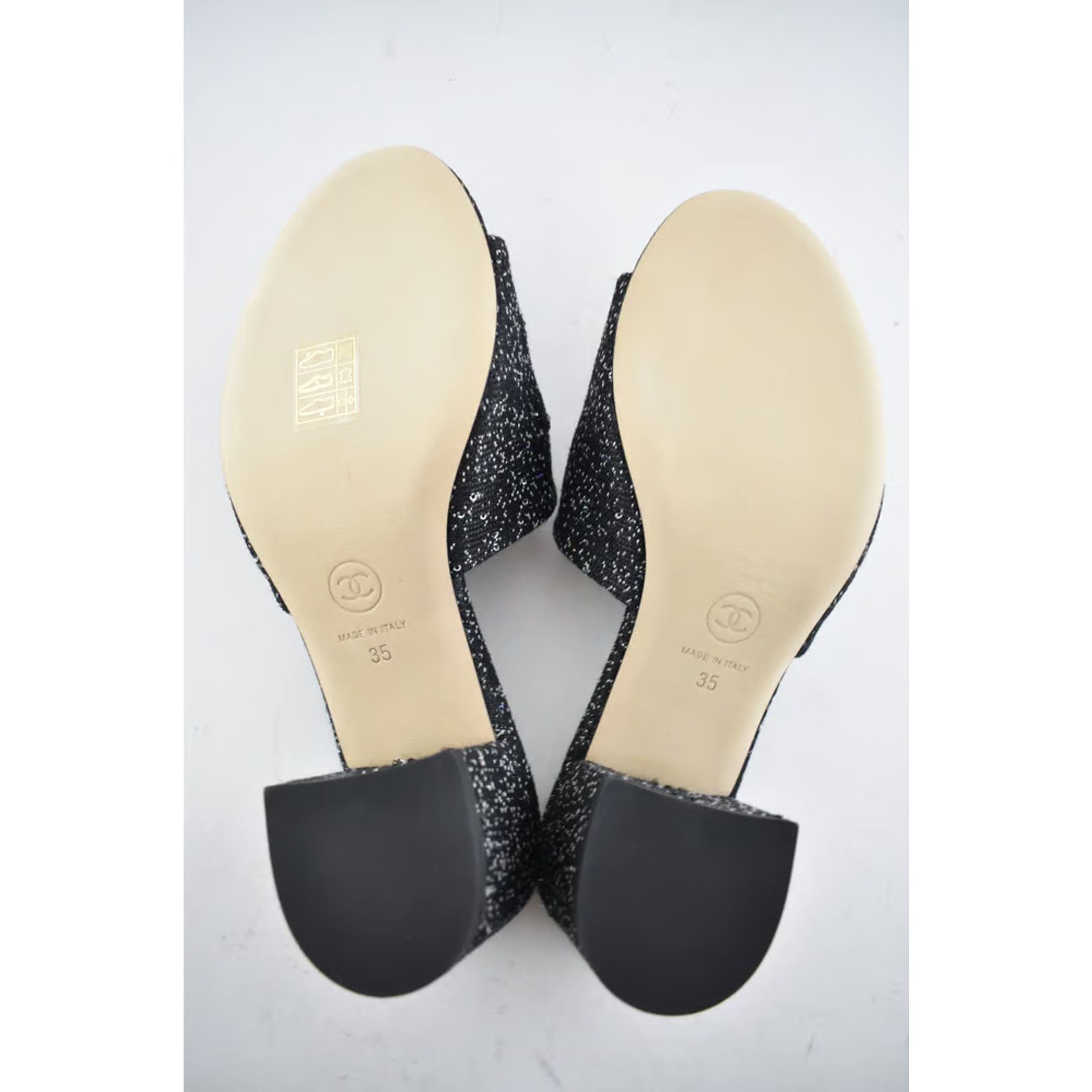 Chanel 19P Fabric CC Logo Backless Slide Mule Sandal Block Heel 35 Size US 5 / IT 35 - 11 Thumbnail