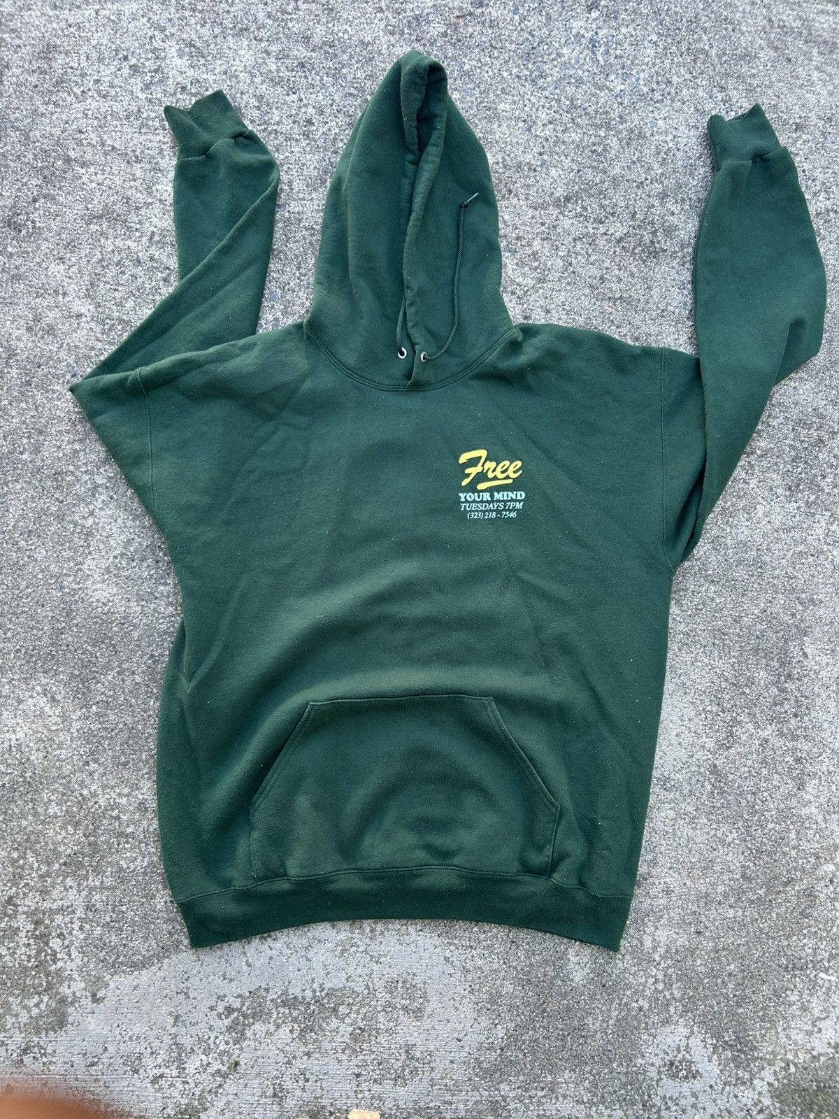 Young And Reckless Young And Reckless "Free Your Mind" hoodie Size US XL / EU 56 / 4 - 1 Thumbnail