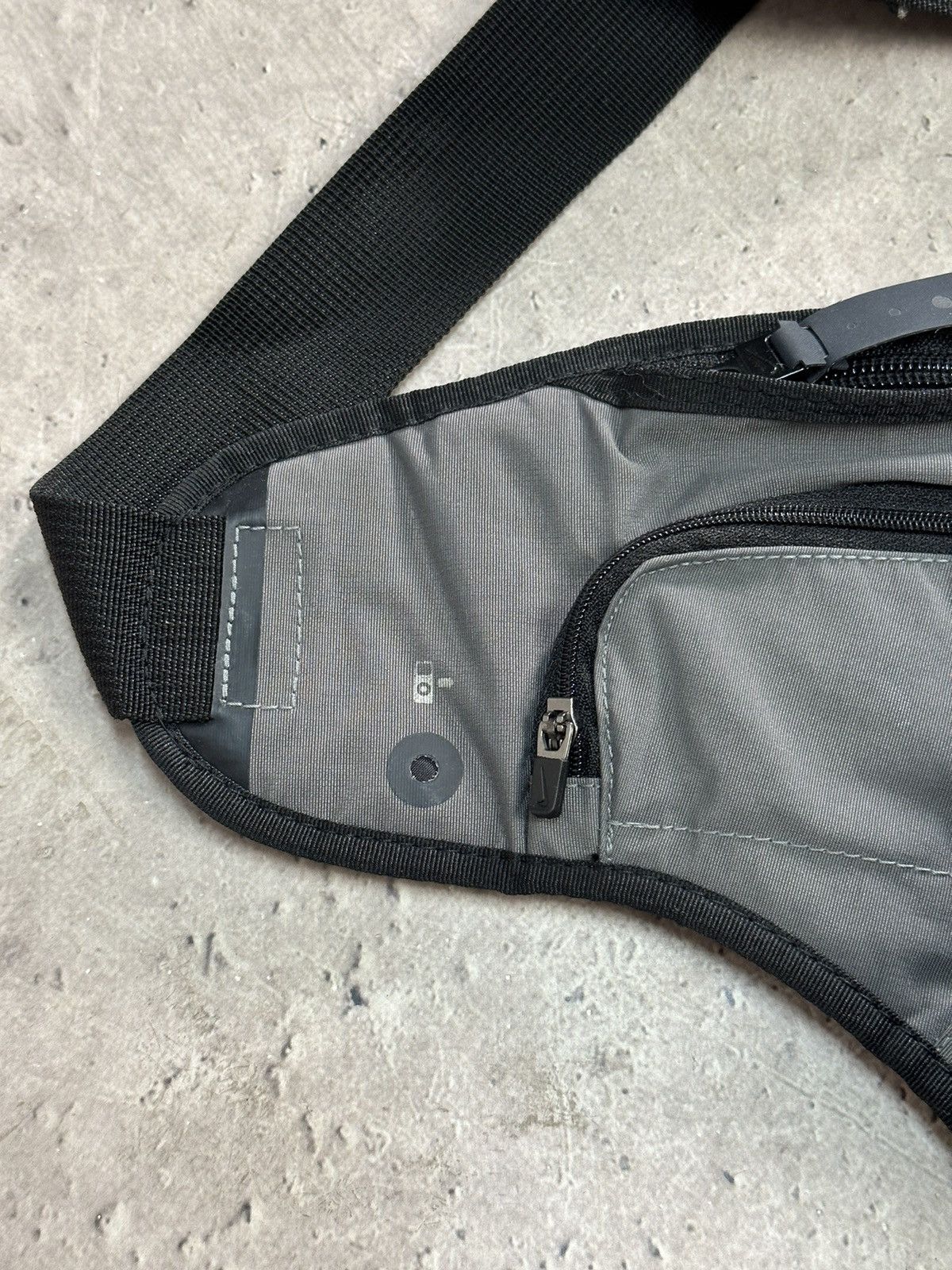 Nike Nike Running Sling Bag Belt Y2K Vintage Size ONE SIZE - 3 Thumbnail