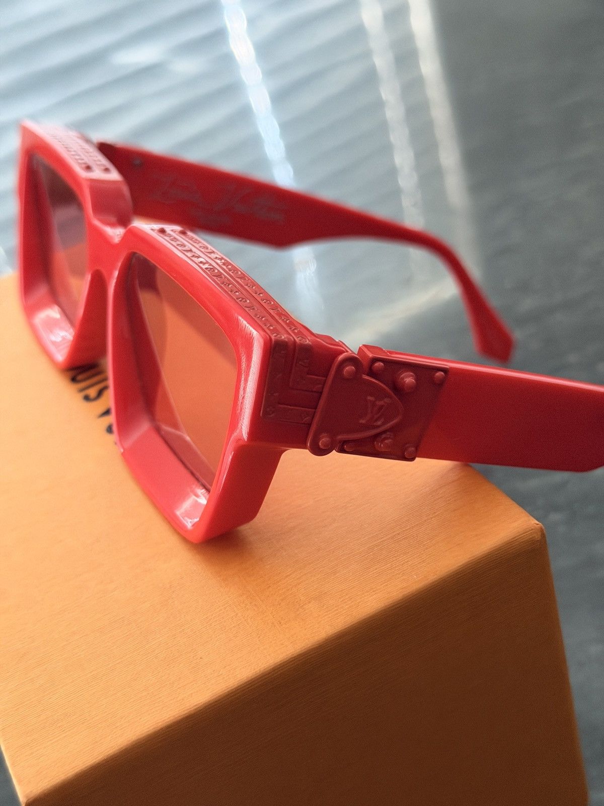 Louis Vuitton Louis Vuitton full red millionaires sunglasses E Size ONE SIZE - 2 Thumbnail