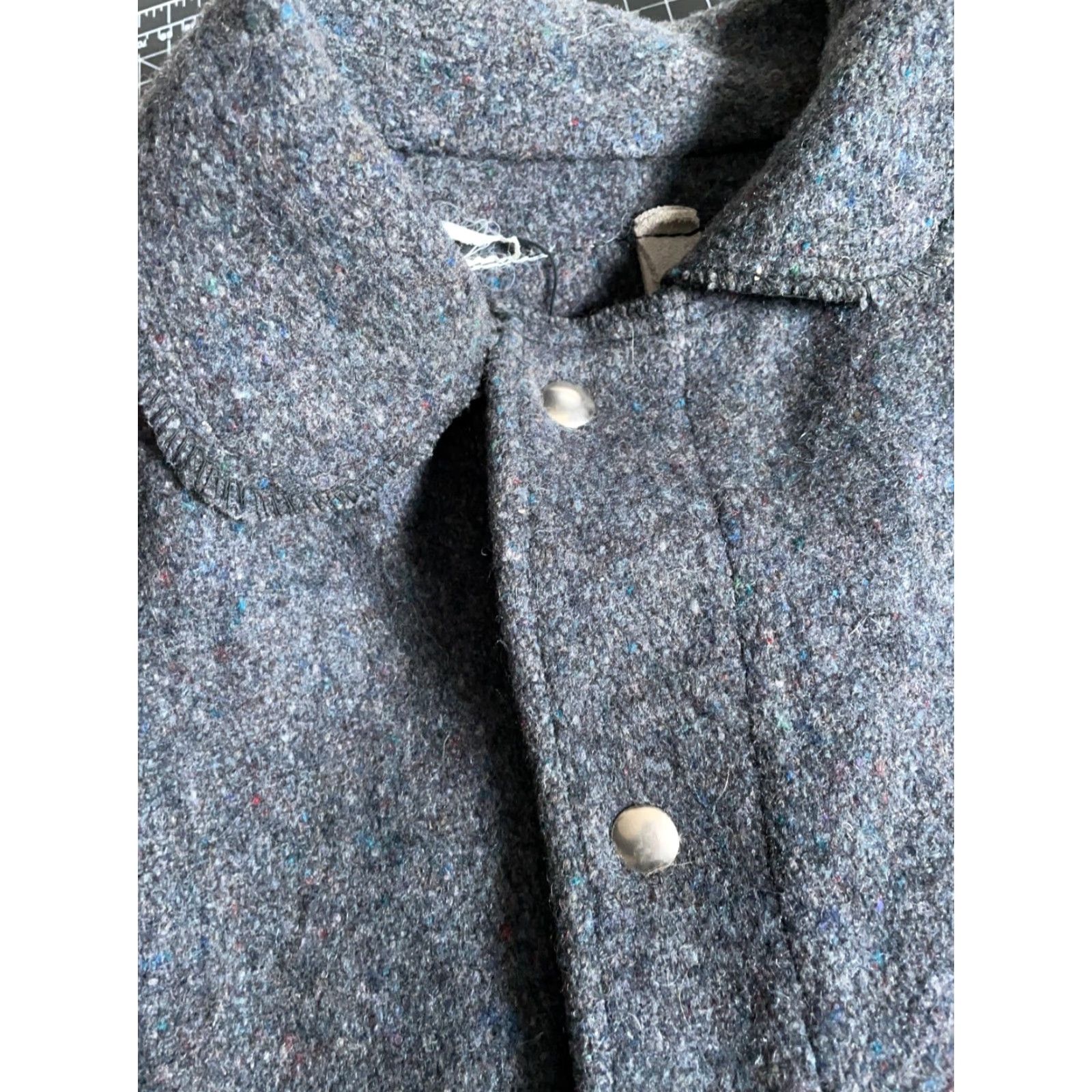 Vintage VINTAGE Donegal Wool Shirt Jacket Mens 2XL Gray Tweed Shacket Unlined Snap Button Casual Workwear 80s 90s Hipster Retro Mens Size US XXL / EU 58 / 5 - 4 Thumbnail
