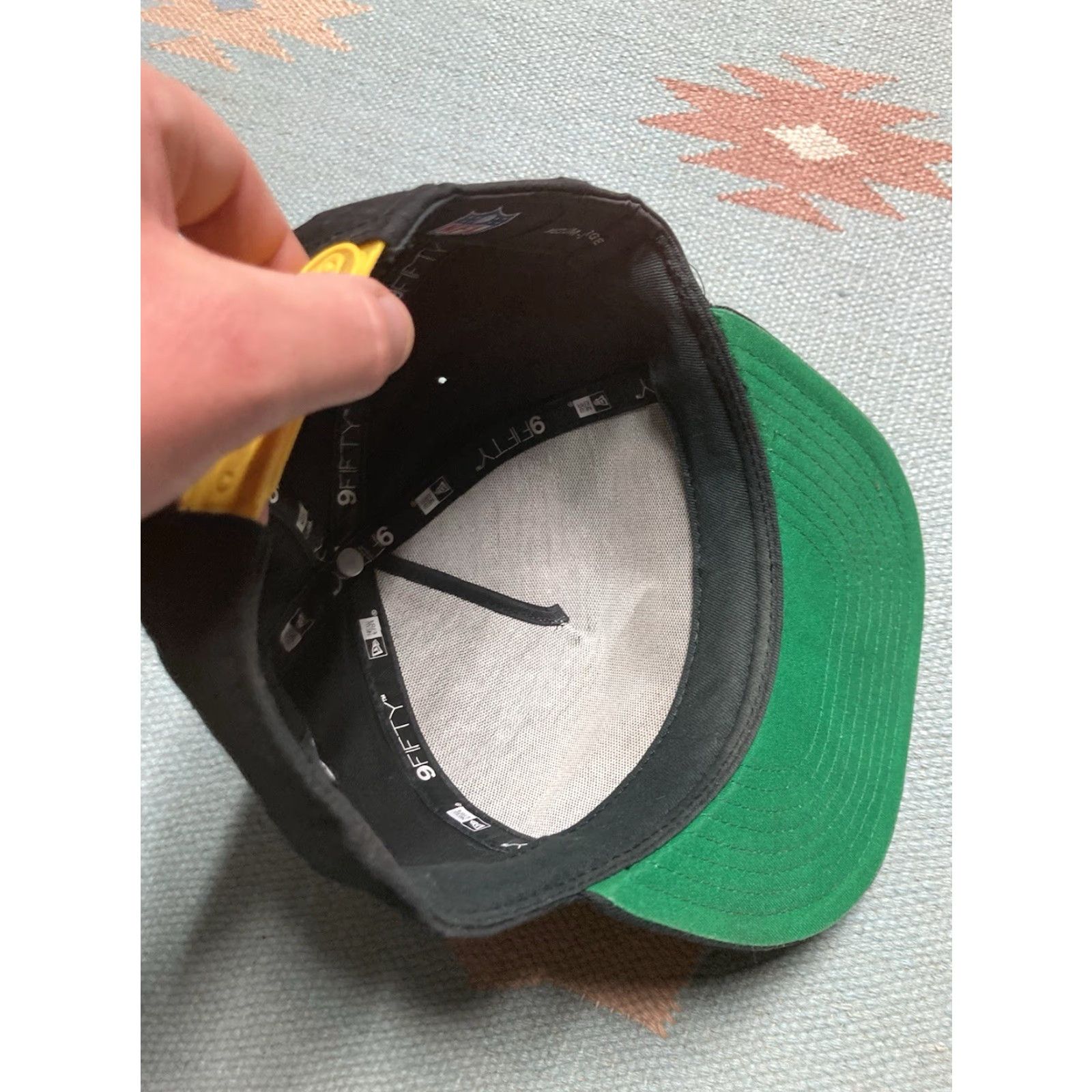 New Era VINTAGE New Era SnapBack 9Forty A-Frame Pittsburgh Steelers Black Dome Hat Cap Mens Adjustable Size Black Steelers Logo Size ONE SIZE - 8 Thumbnail