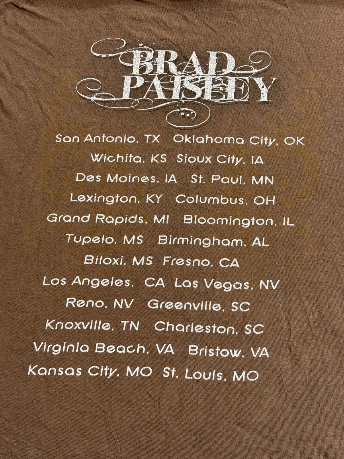 Gildan Vintage Brad Paisley T-shirt Faded Tour Dates Tee 2007 - L Size US L / EU 52-54 / 3 - 5 Thumbnail