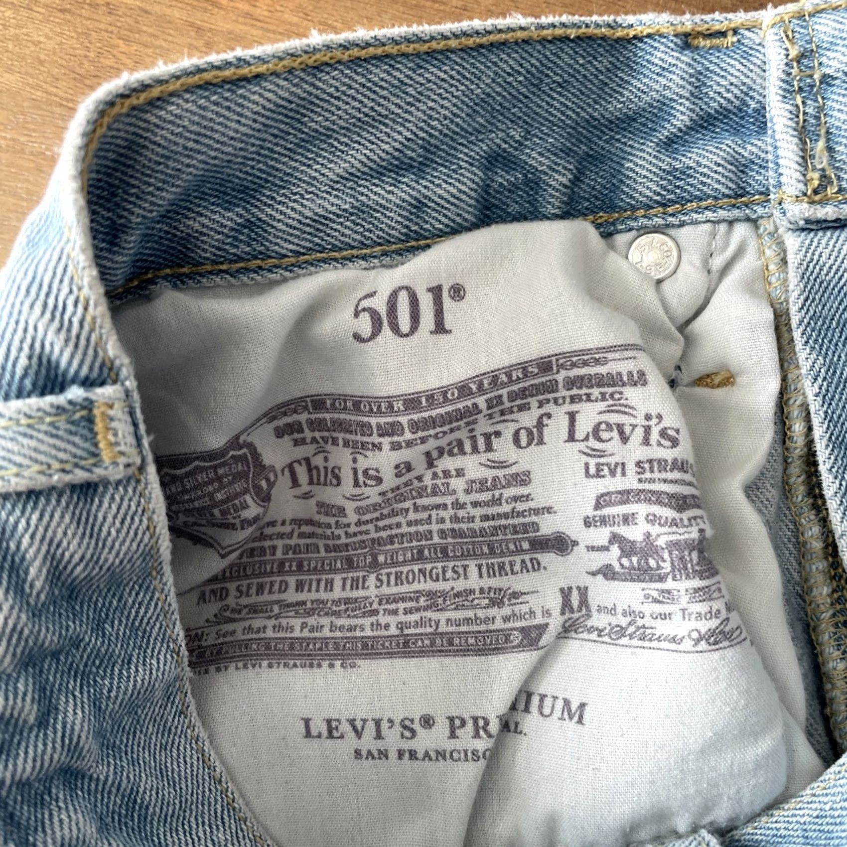 Levi's Levi’s 501 Cut Off Shorts Women 28 Denim Light Blue High Rise 5-Pocket Casual Vintage Modern 90s Cowgirl Size 28" / US 6 / IT 42 - 5 Thumbnail