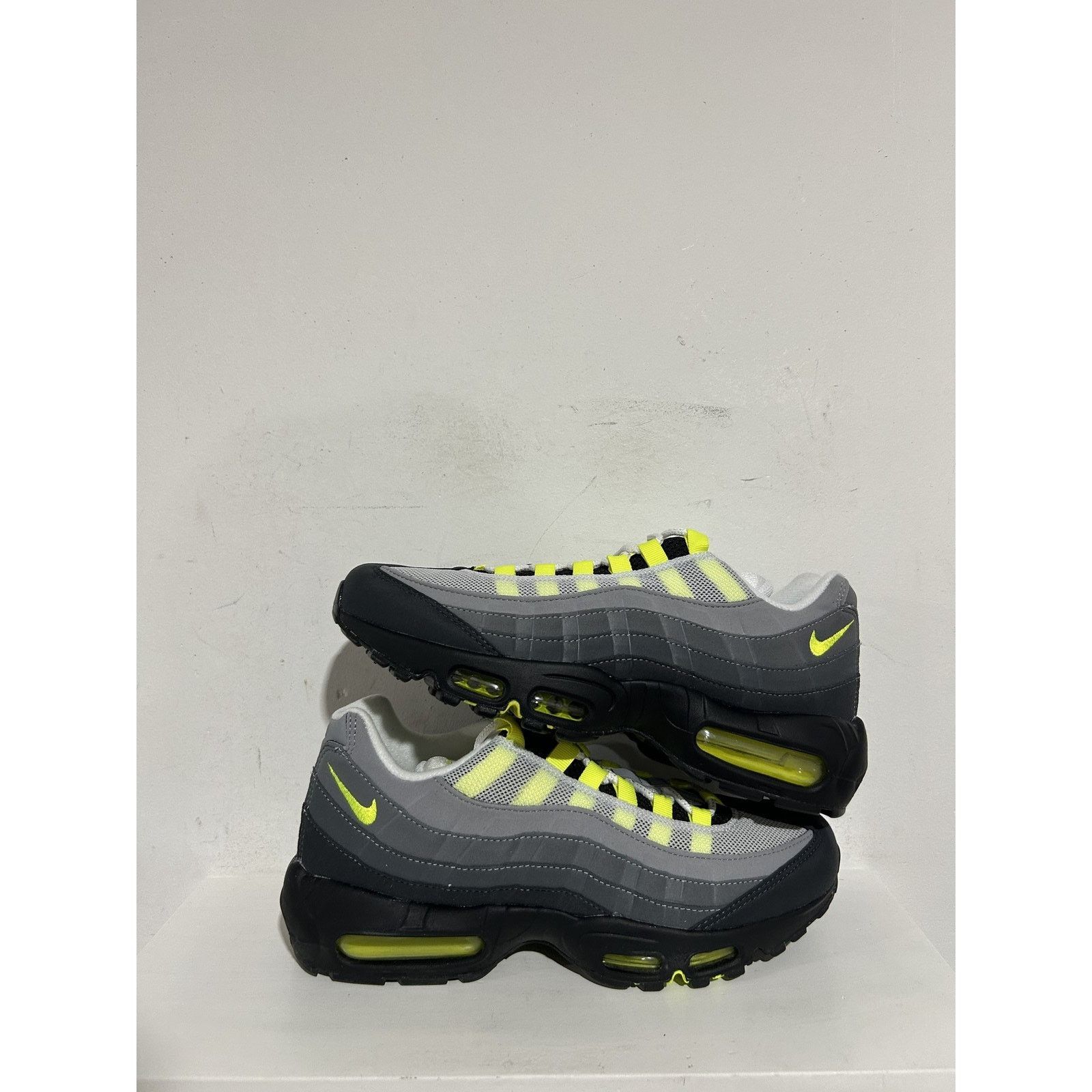 NIKE AIR MAX 95 OG NEON (2020) SIZE PREOWNED