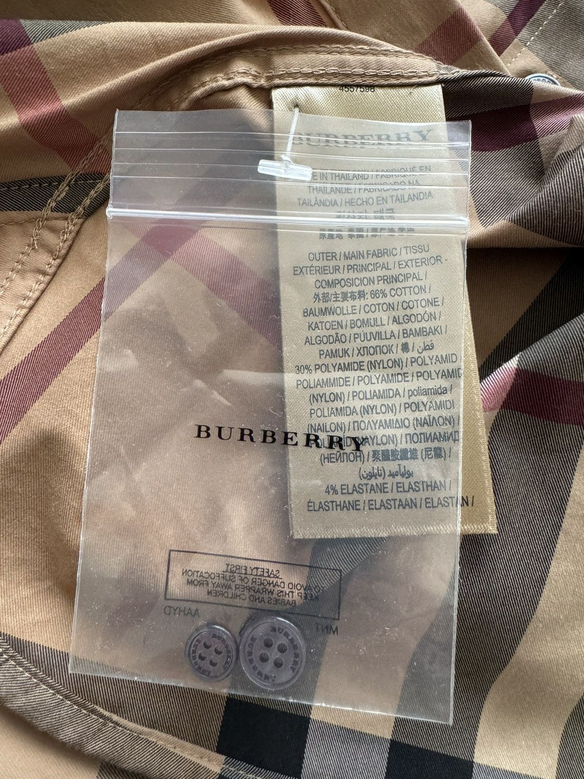 Burberry Burberry Classic Check Shirt Size US M / EU 48-50 / 2 - 6 Thumbnail