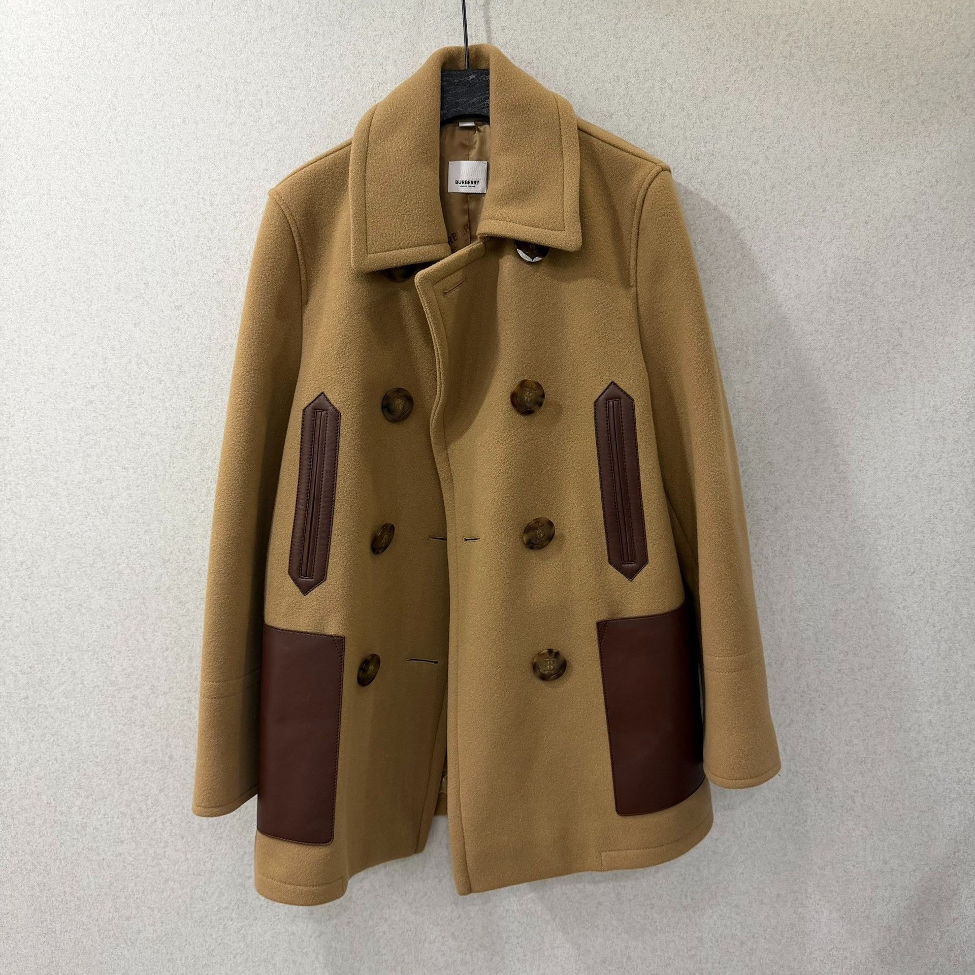 Burberry Burberry Wool Coat M Women Size M / US 6-8 / IT 42-44 - 1 Thumbnail